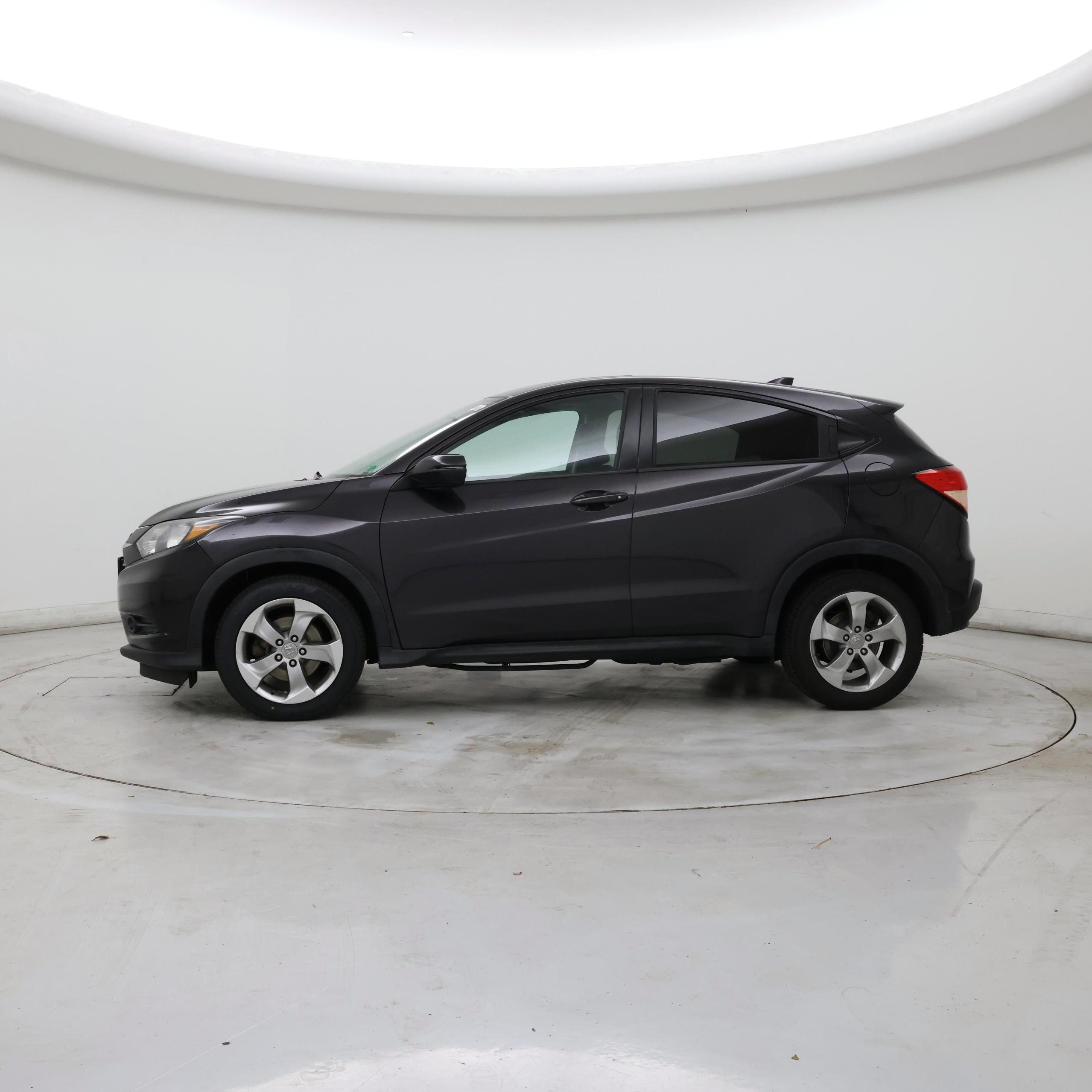 Thumbnail: 2017 Honda HR-V - 3