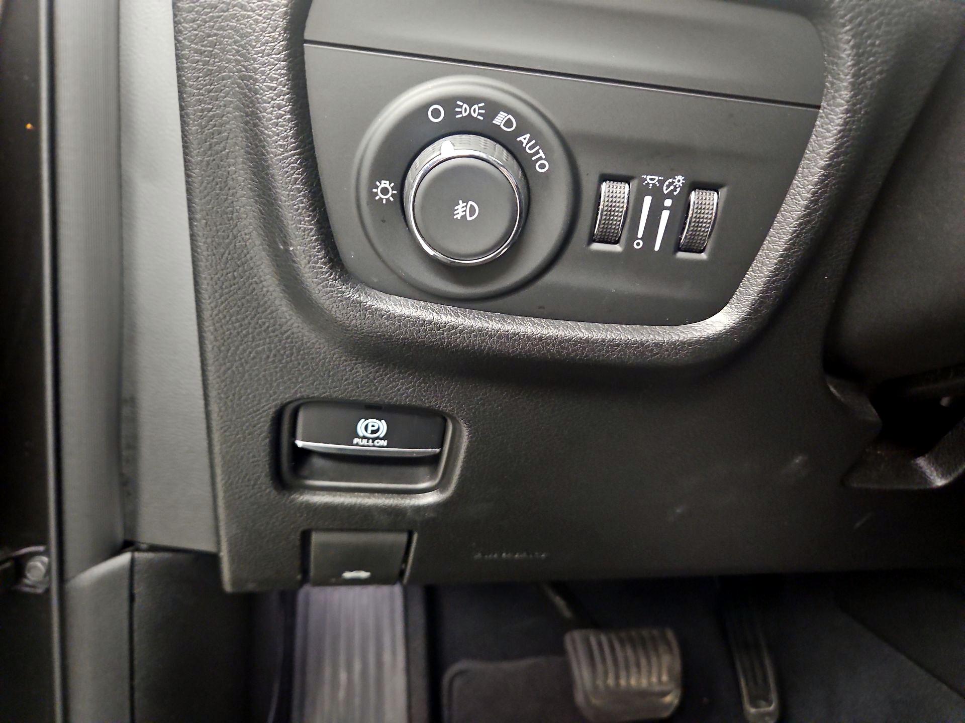 Thumbnail: 2023 Jeep Grand Cherokee L - 13