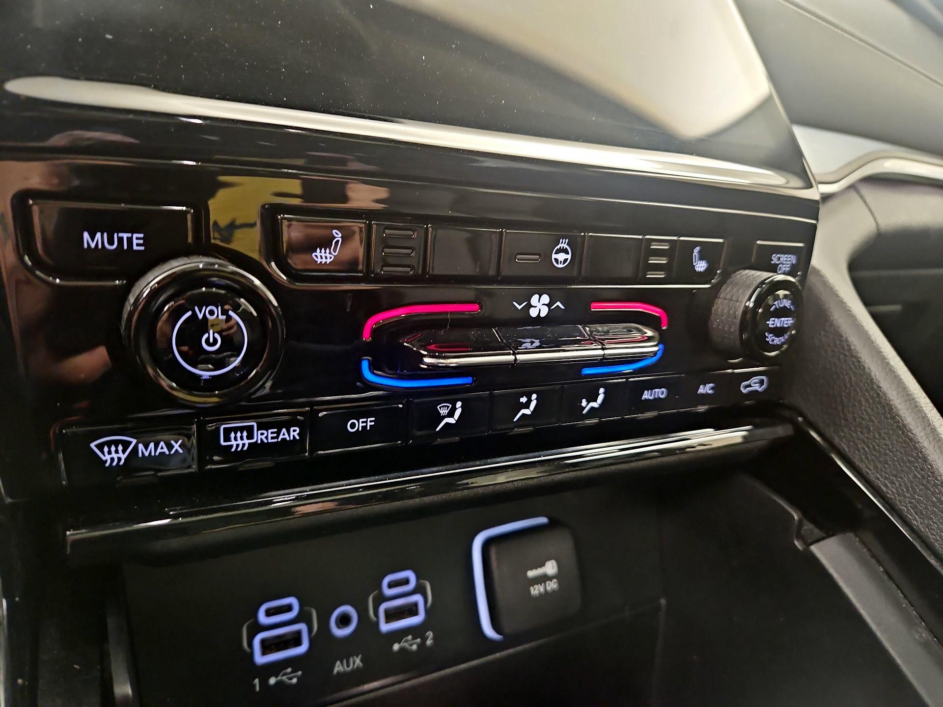 Thumbnail: 2023 Jeep Grand Cherokee L - 17