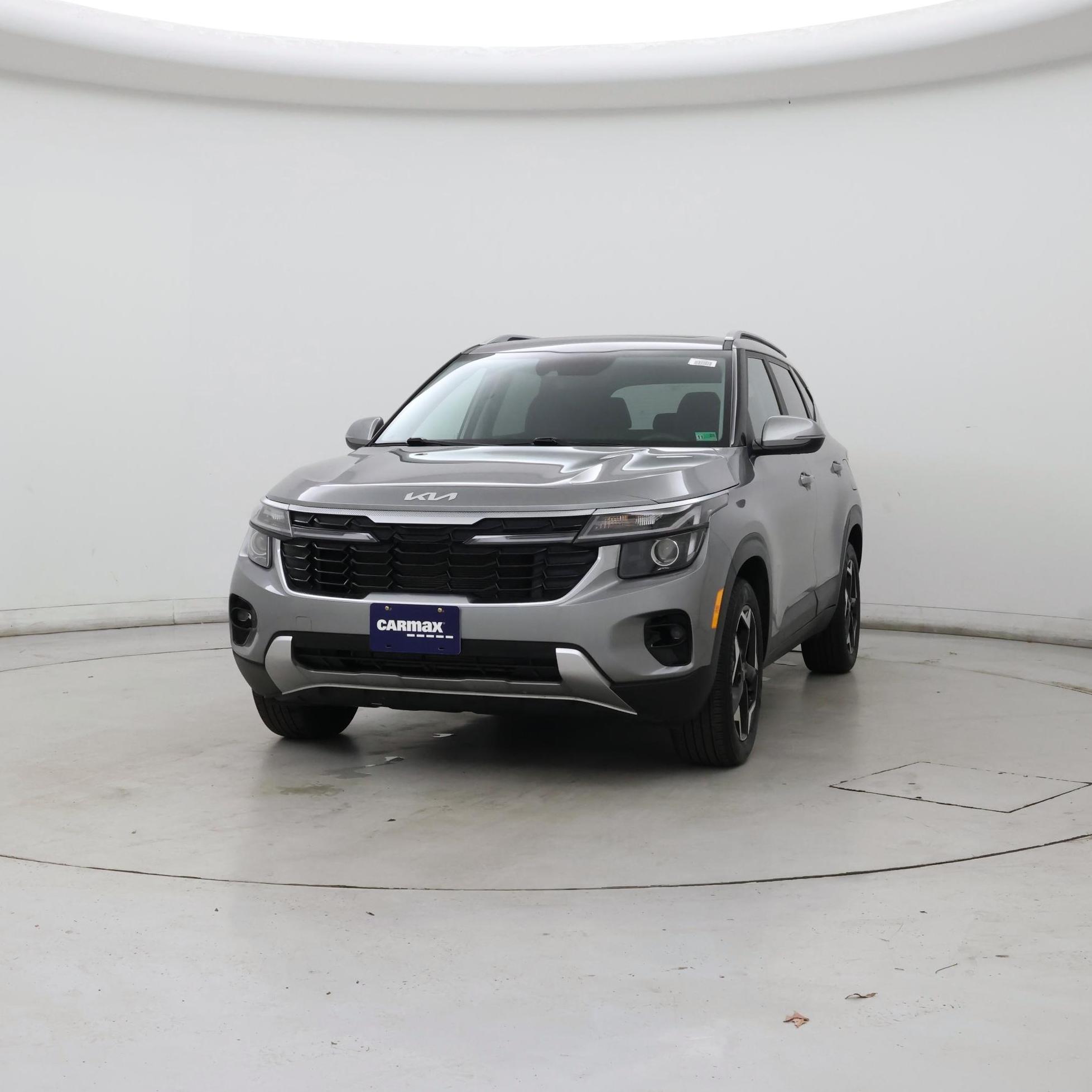 Thumbnail: 2024 Kia Seltos - 4