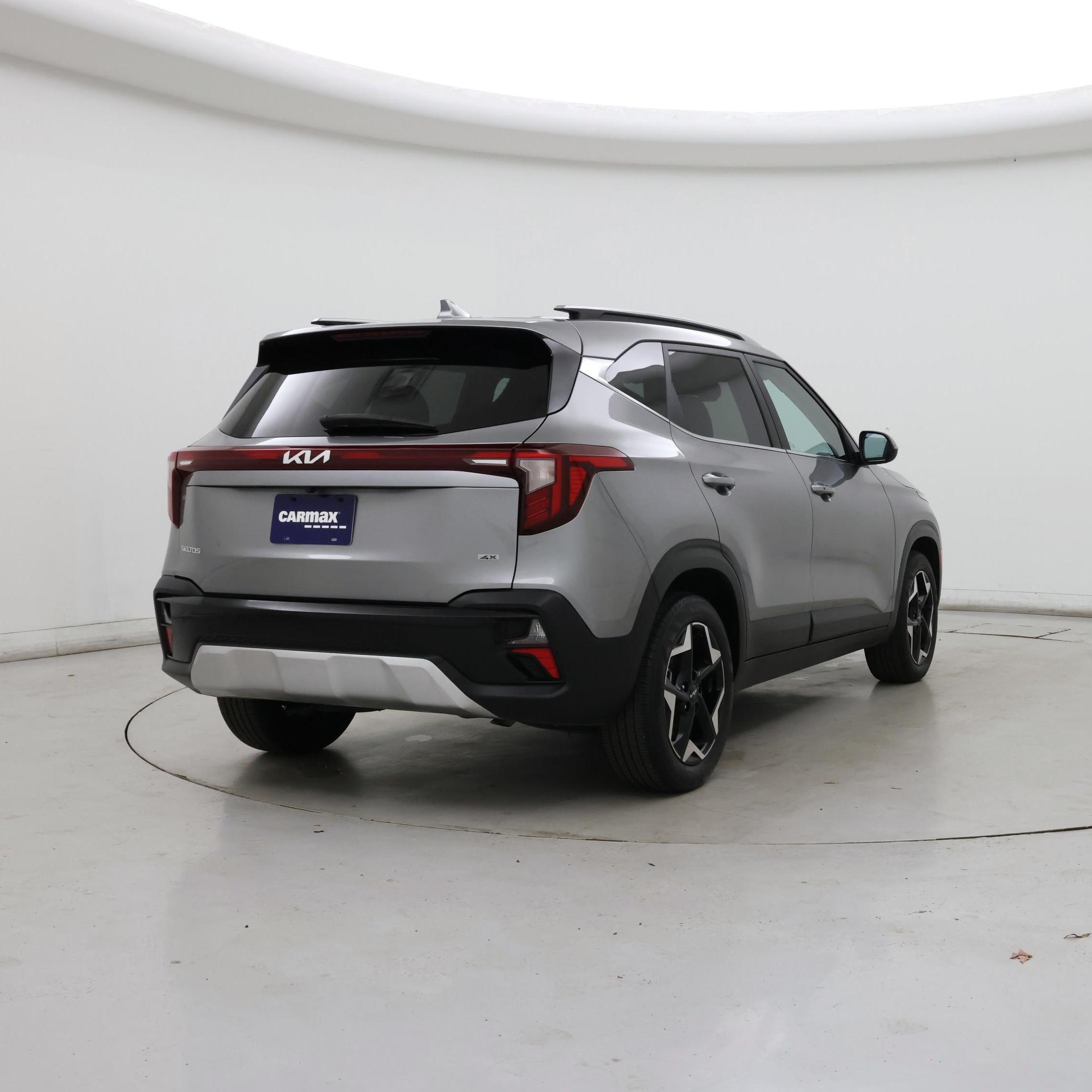 Thumbnail: 2024 Kia Seltos - 8