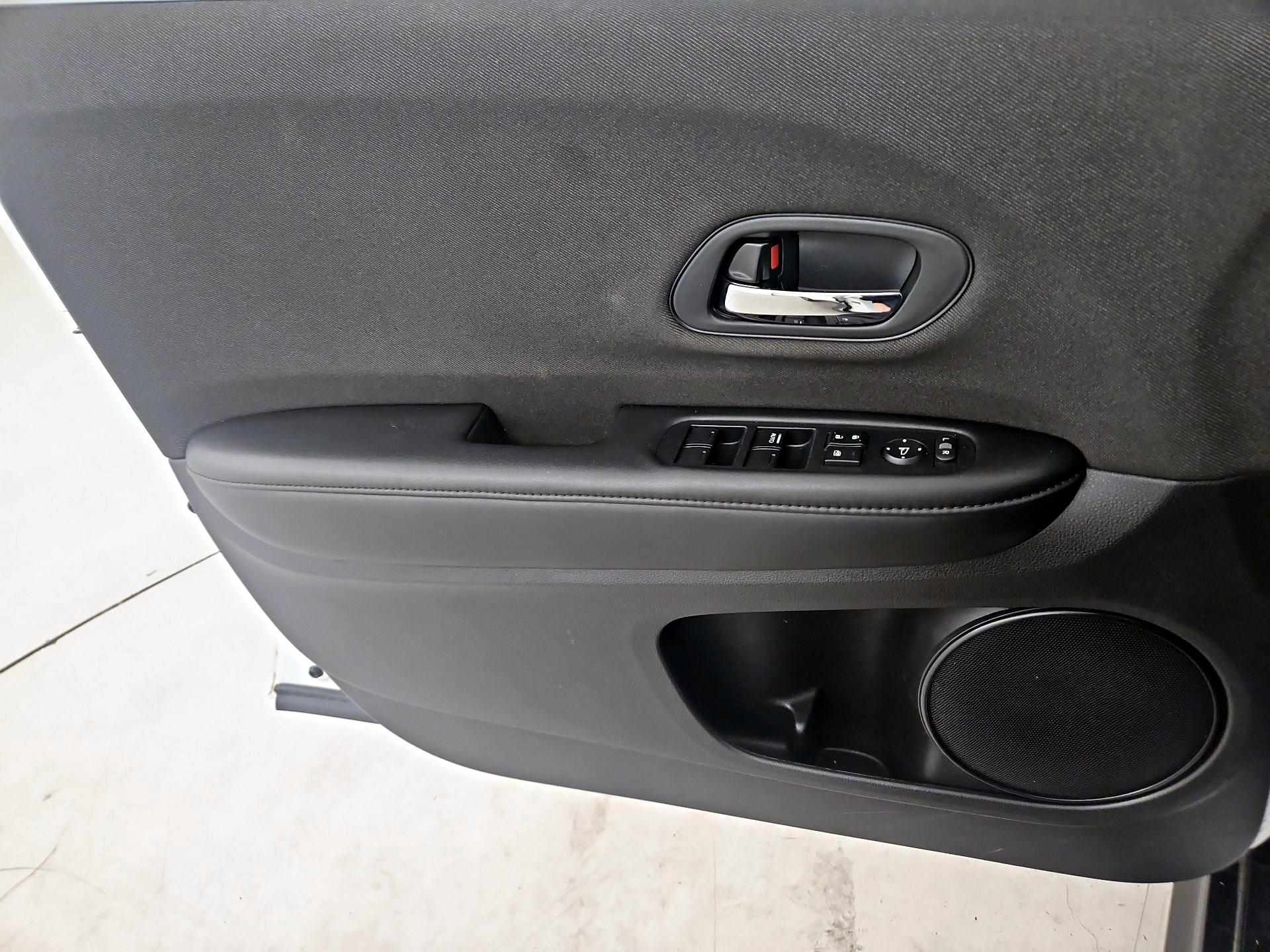 Thumbnail: 2020 Honda HR-V - 12