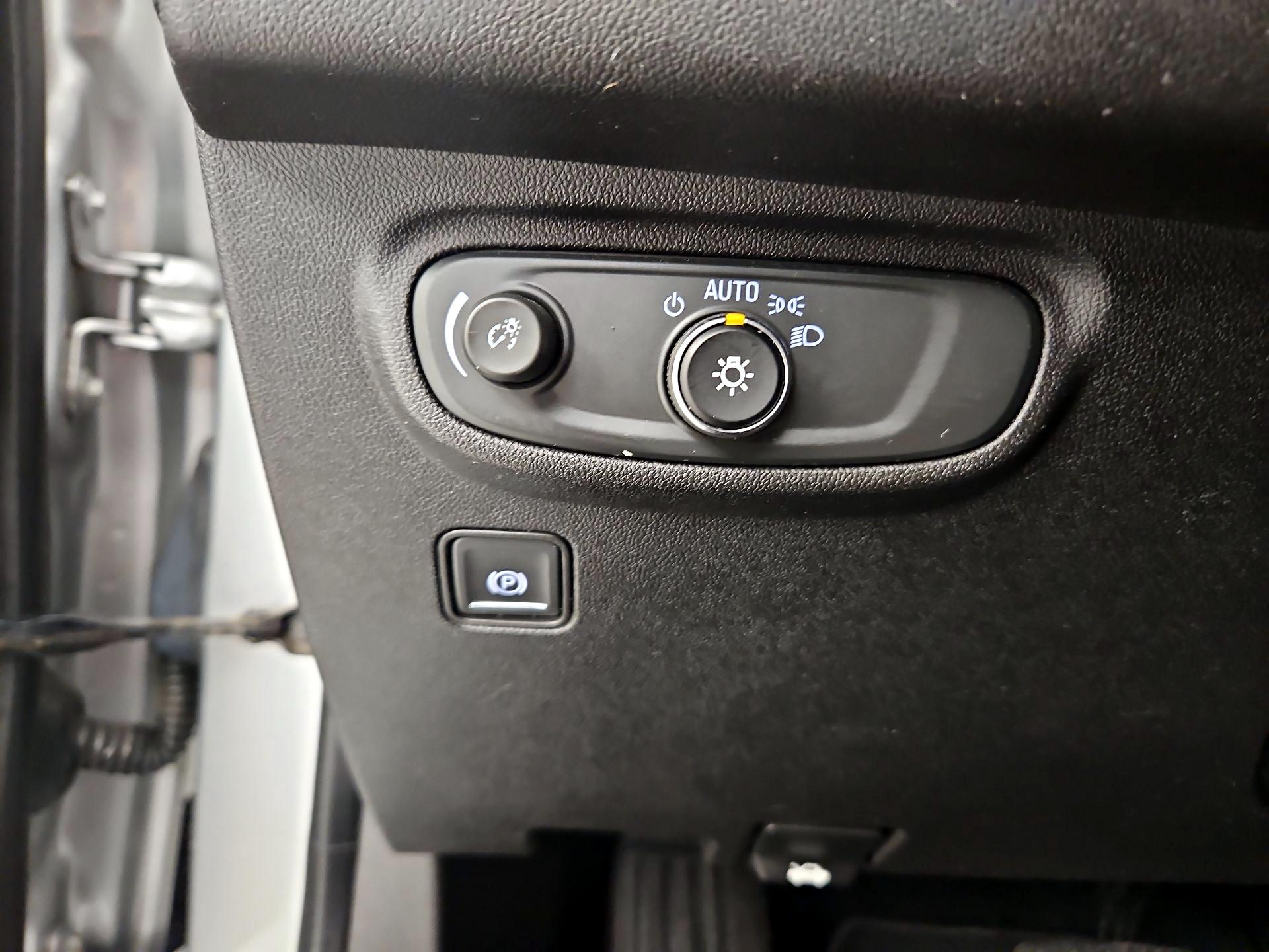 Thumbnail: 2018 GMC Terrain - 13