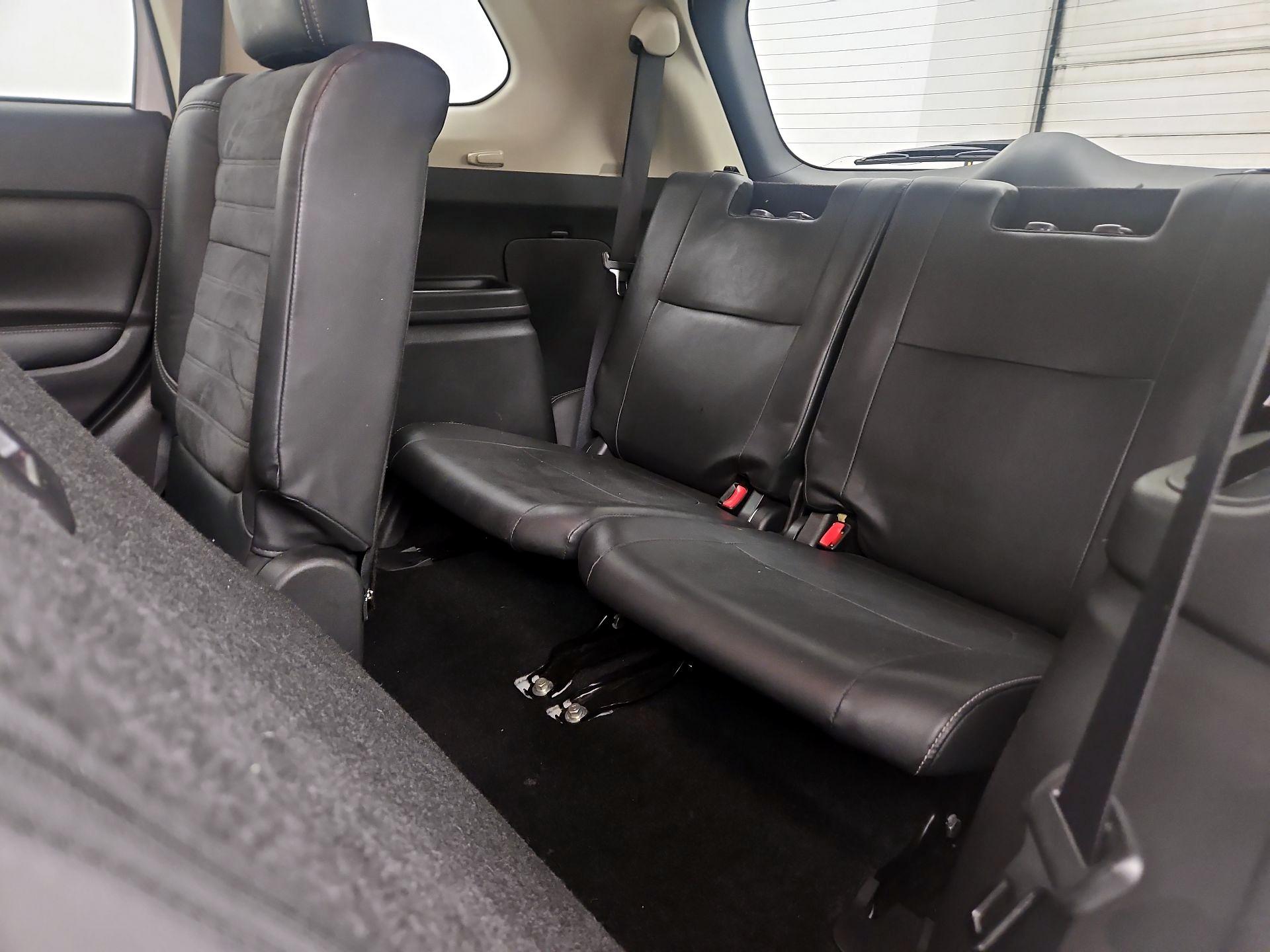 Thumbnail: 2019 Mitsubishi Outlander - 20