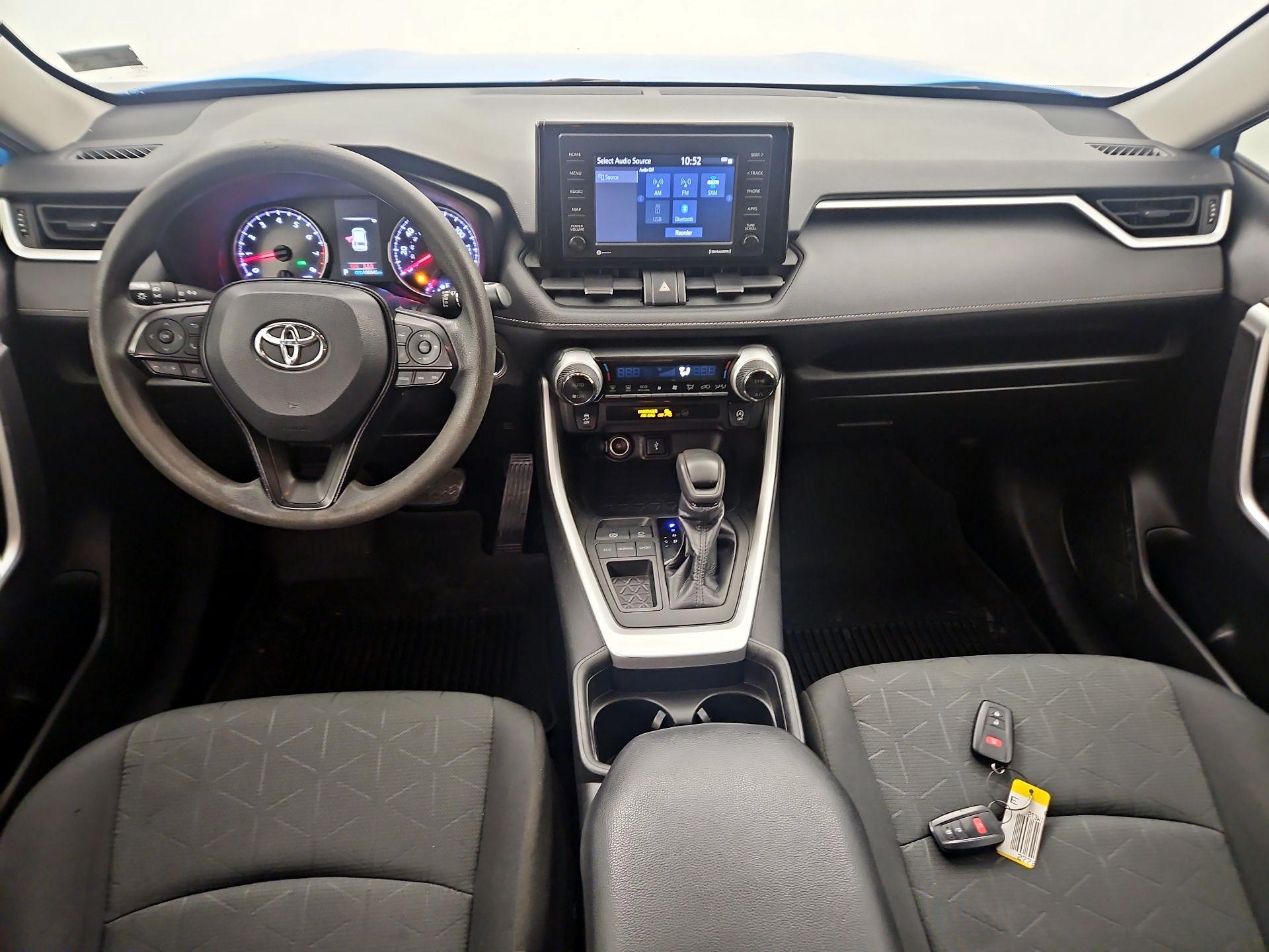 Thumbnail: 2021 Toyota RAV4 - 9