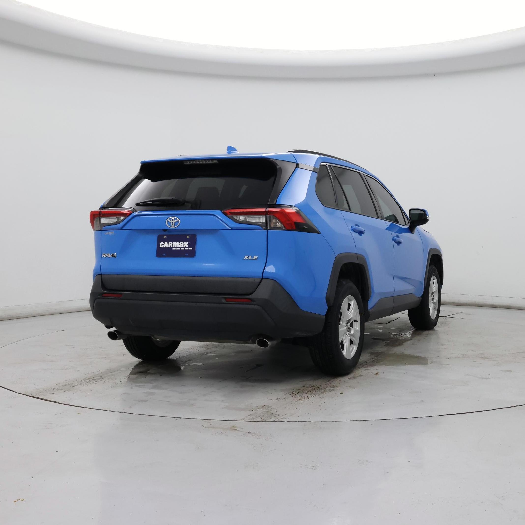 Thumbnail: 2021 Toyota RAV4 - 8
