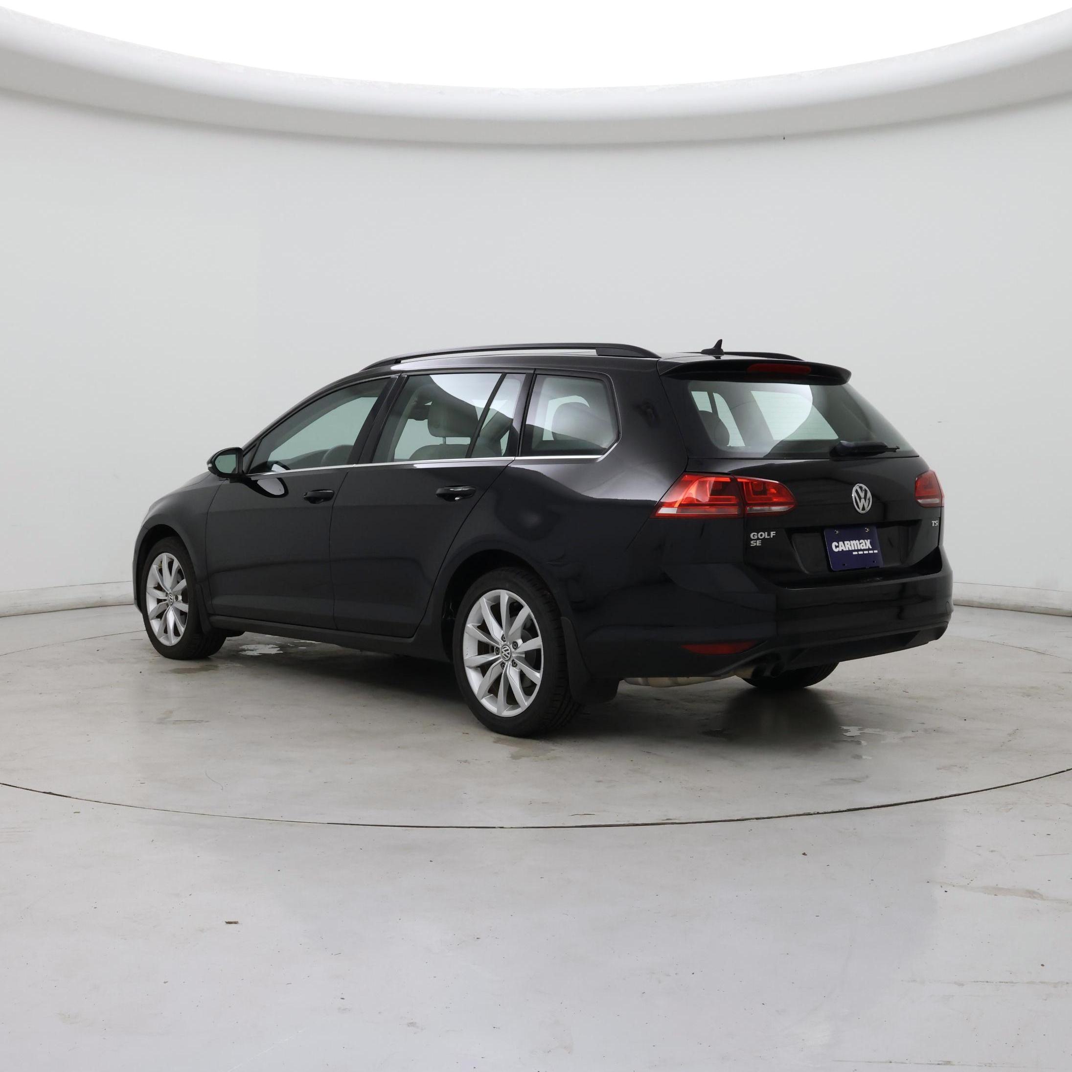 Thumbnail: 2016 Volkswagen Golf - 2