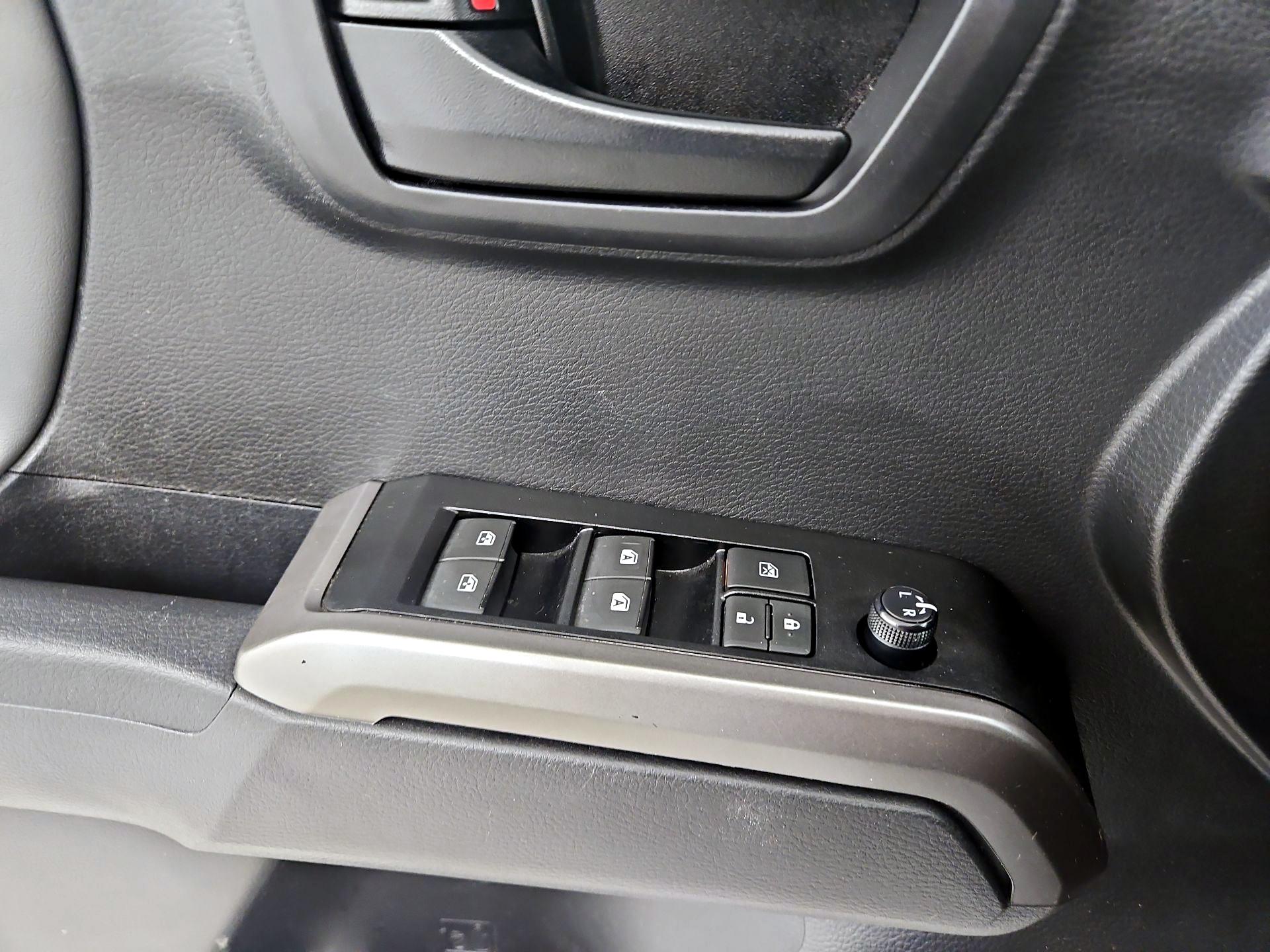 Thumbnail: 2023 Toyota Tacoma - 12