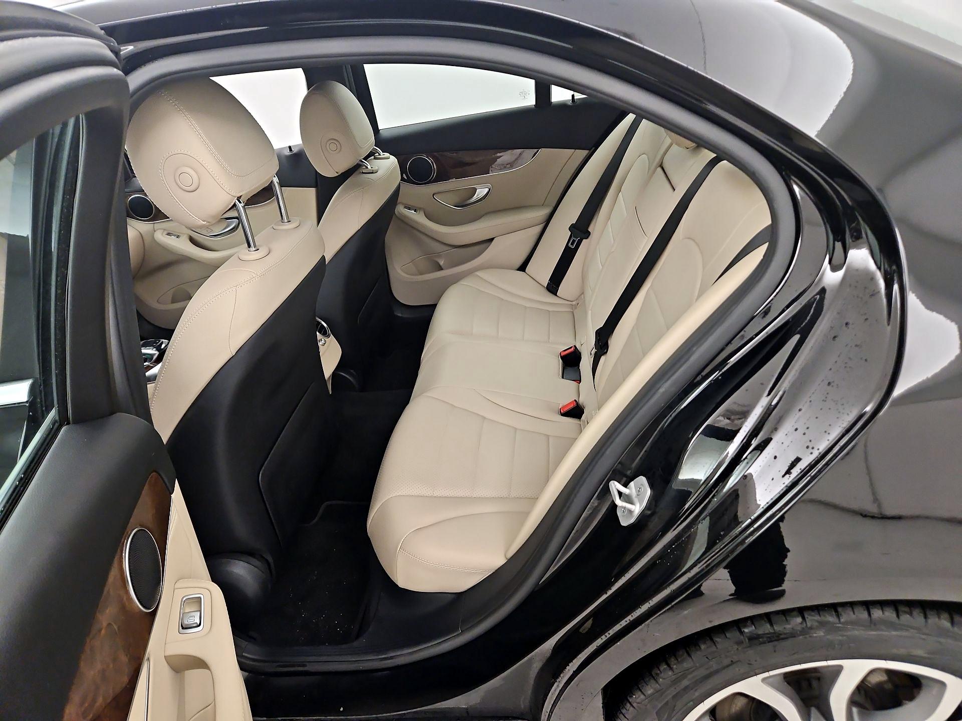 Thumbnail: 2016 Mercedes-Benz C-Class - 20