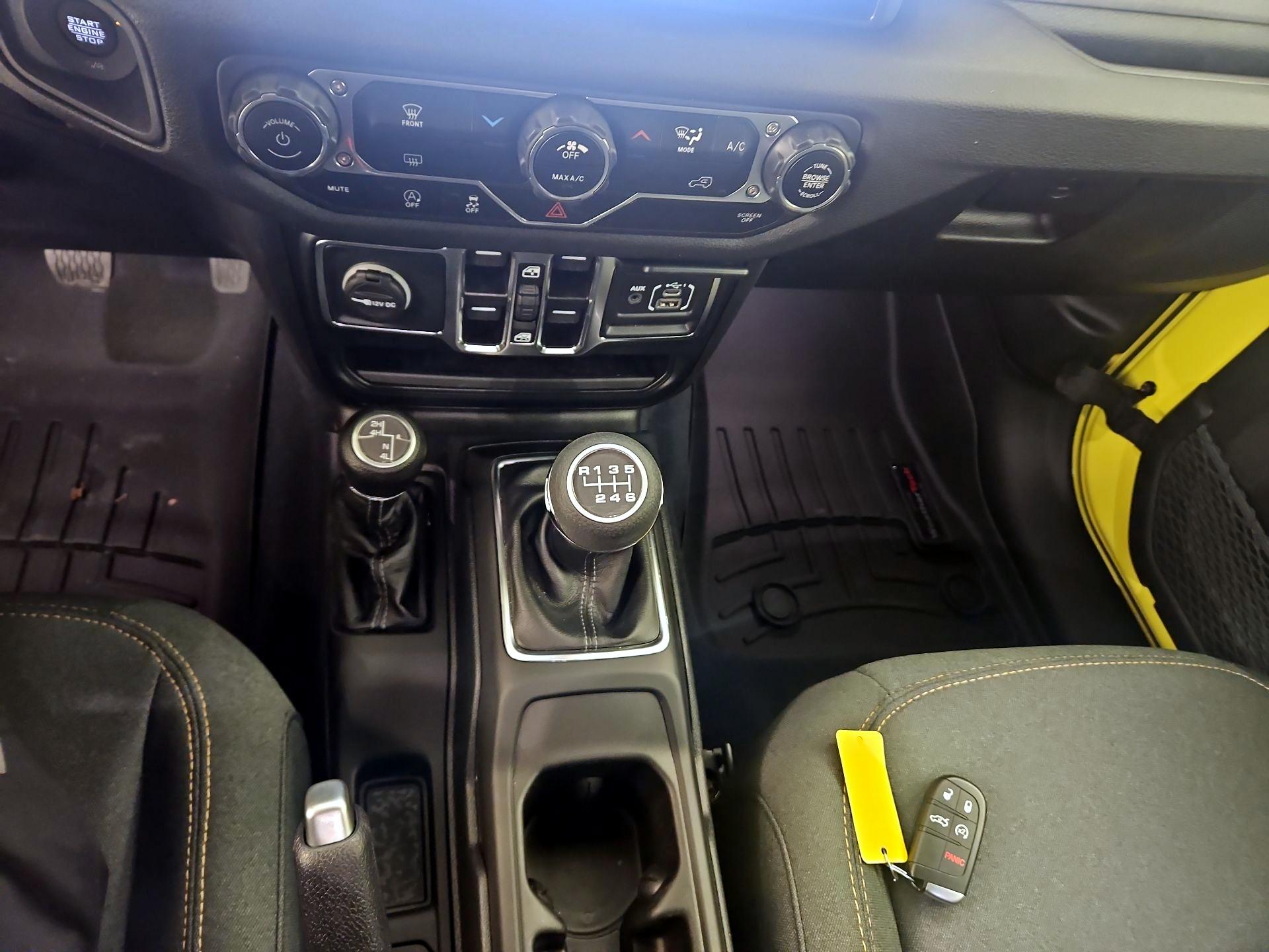 Thumbnail: 2024 Jeep Gladiator - 17