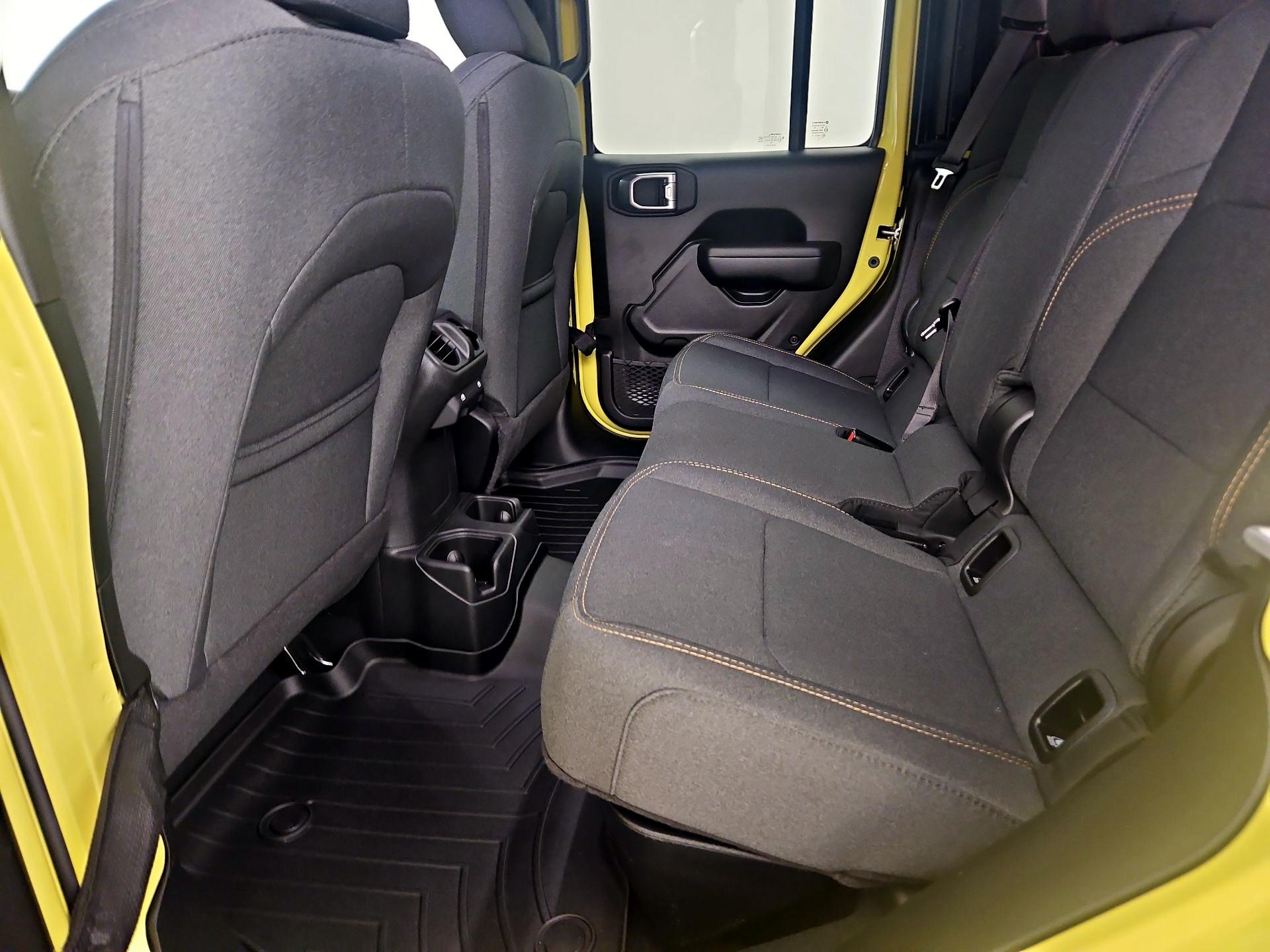 Thumbnail: 2024 Jeep Gladiator - 19