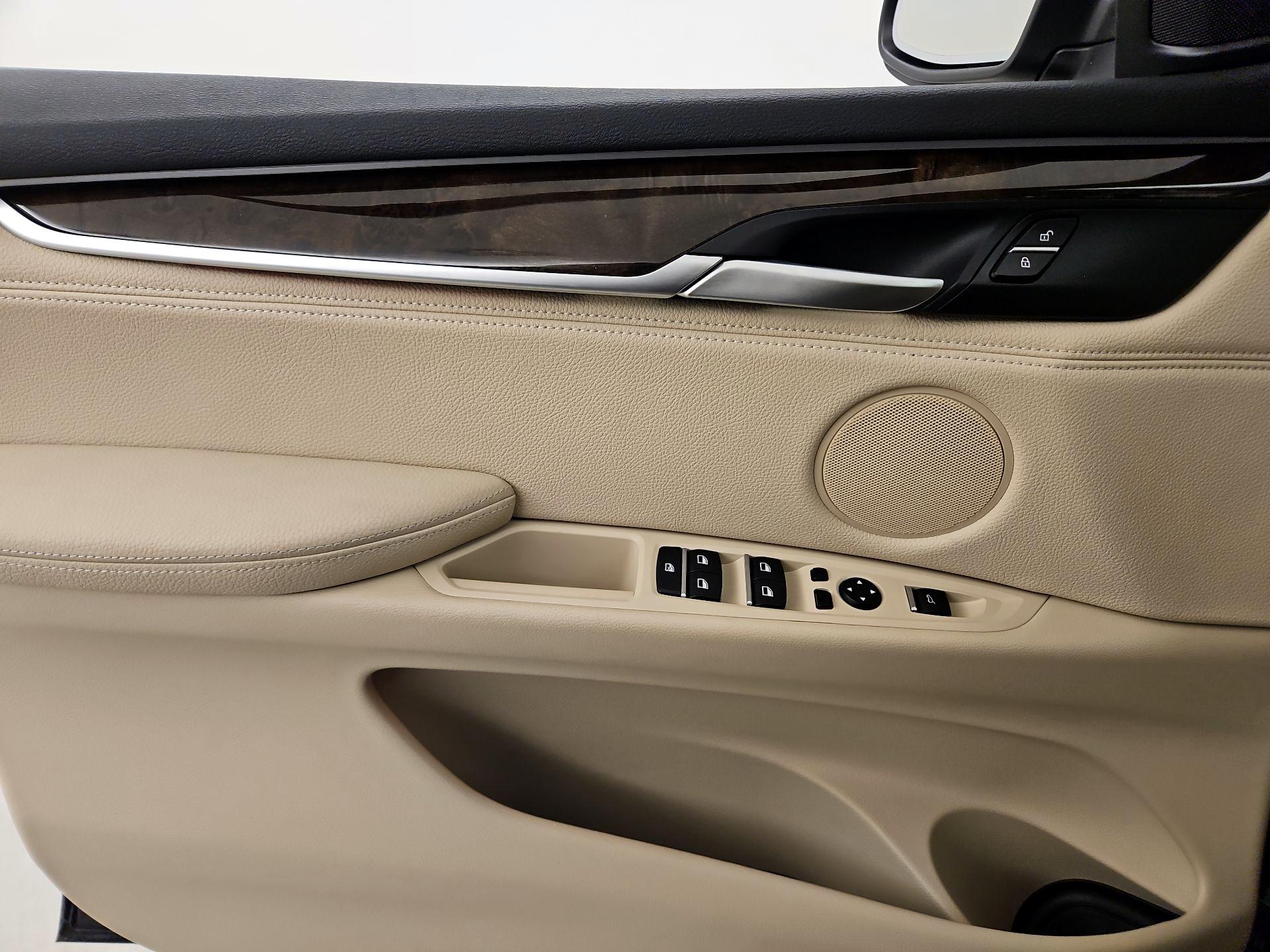 Thumbnail: 2015 BMW X5 - 12