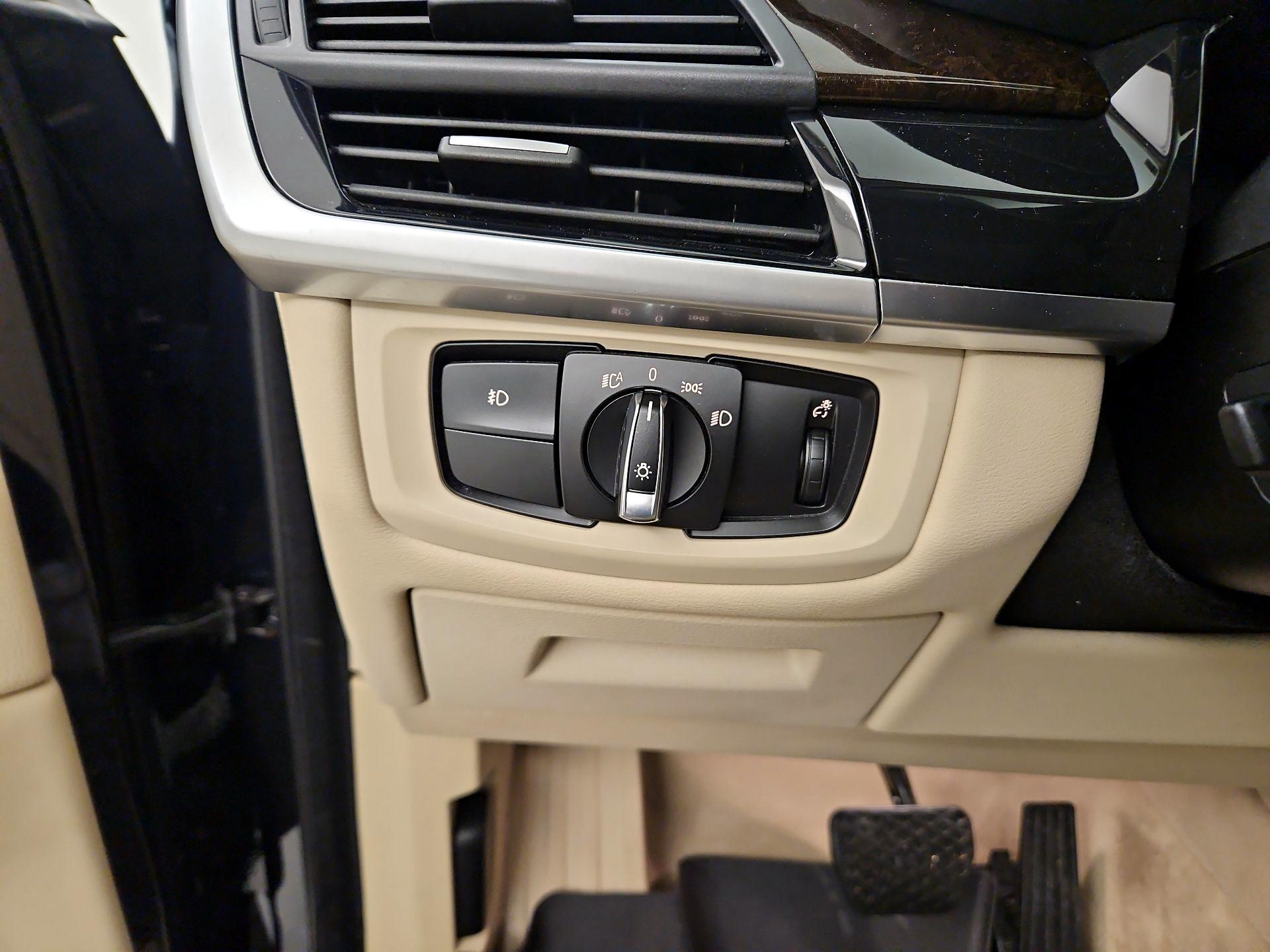 Thumbnail: 2015 BMW X5 - 13