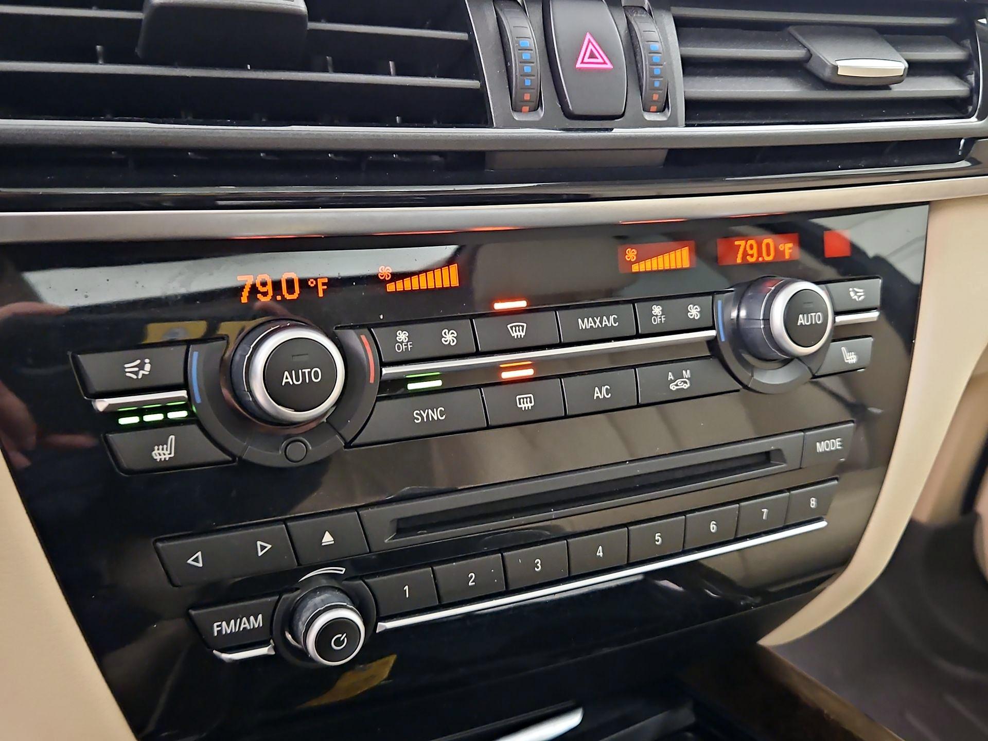 Thumbnail: 2015 BMW X5 - 17