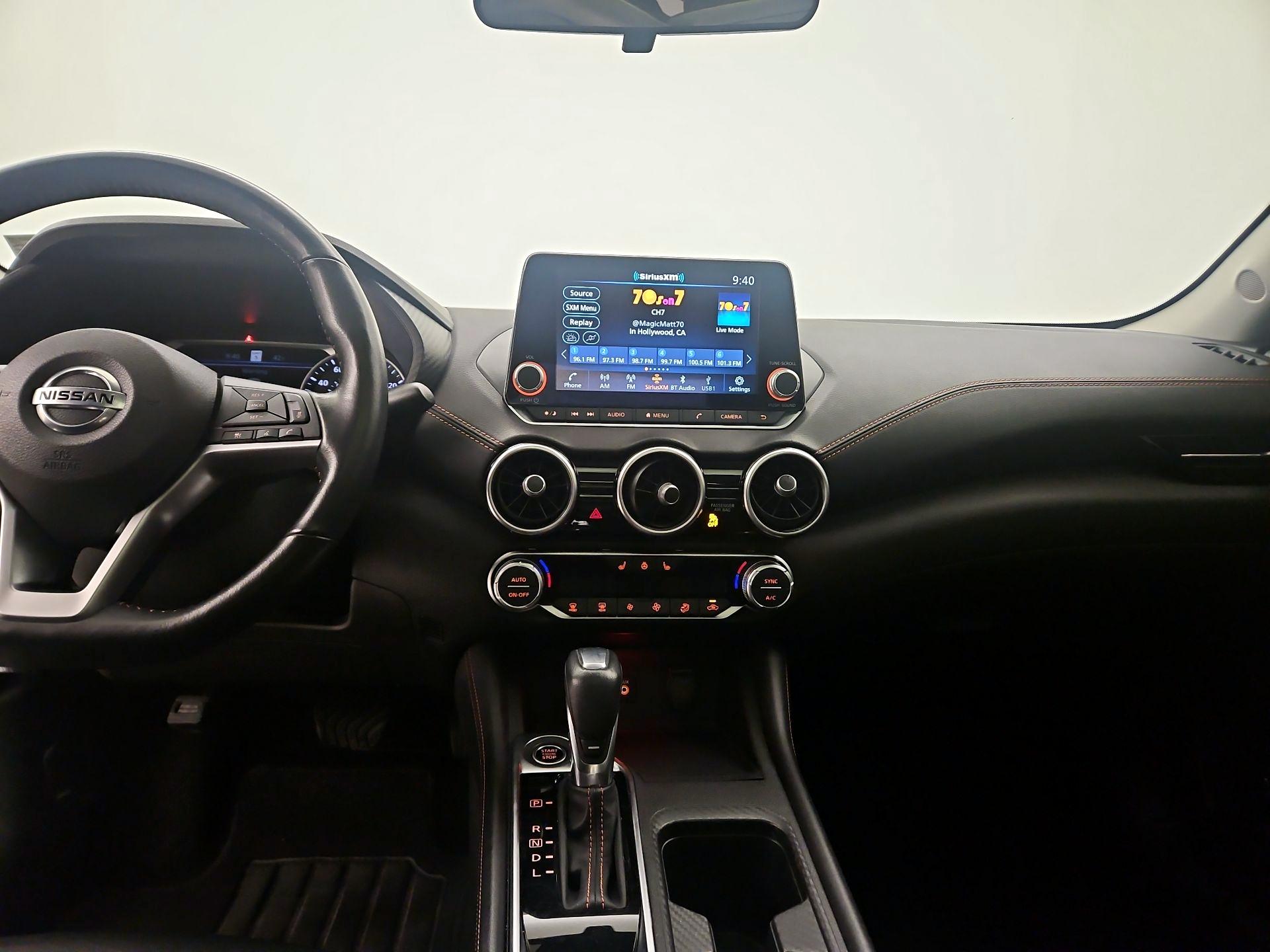 Thumbnail: 2022 Nissan Sentra - 9