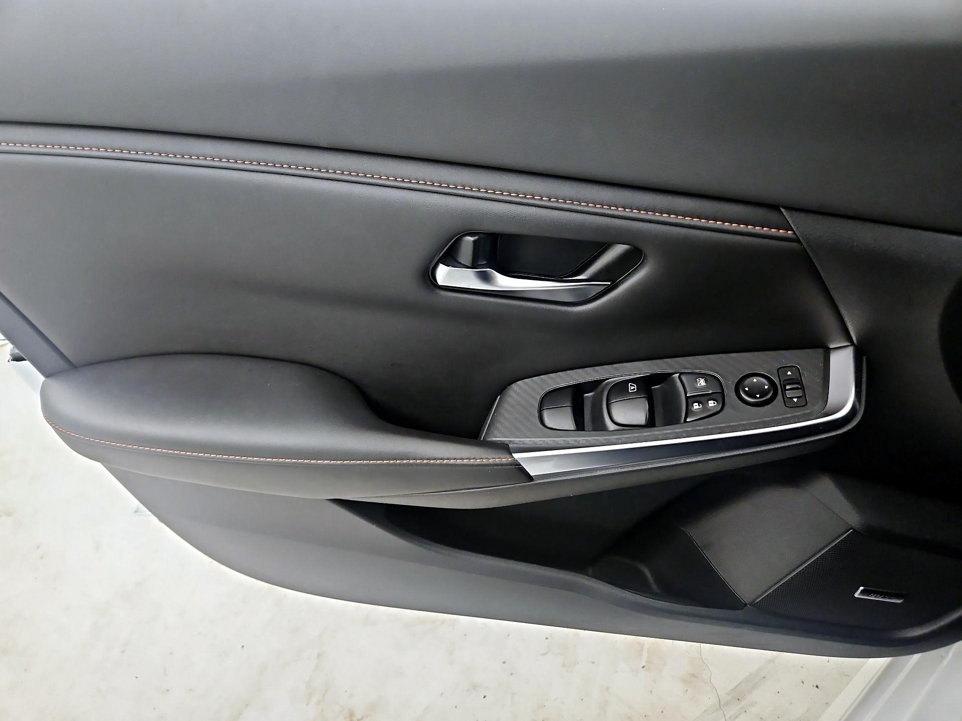 Thumbnail: 2022 Nissan Sentra - 12