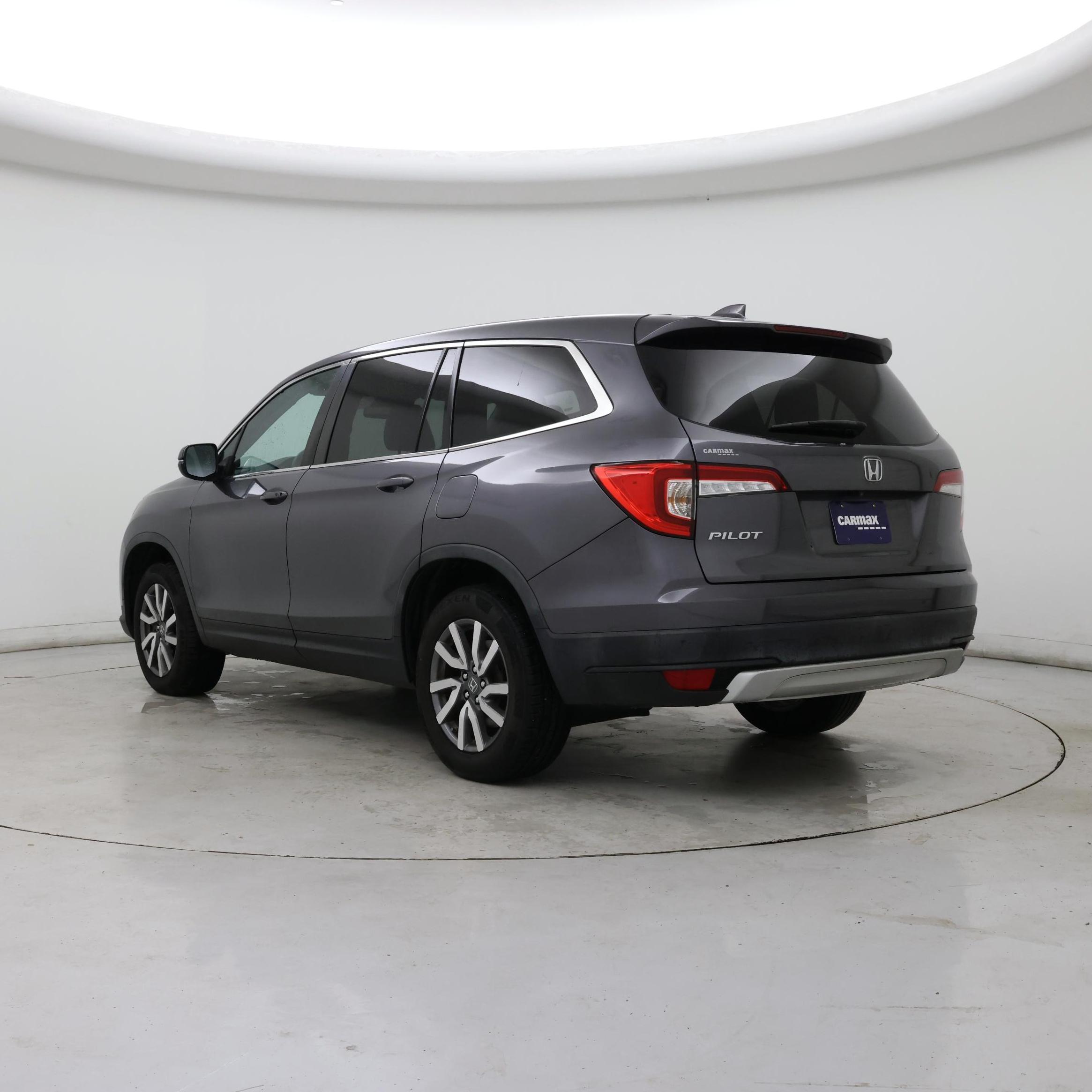 Thumbnail: 2019 Honda Pilot - 2