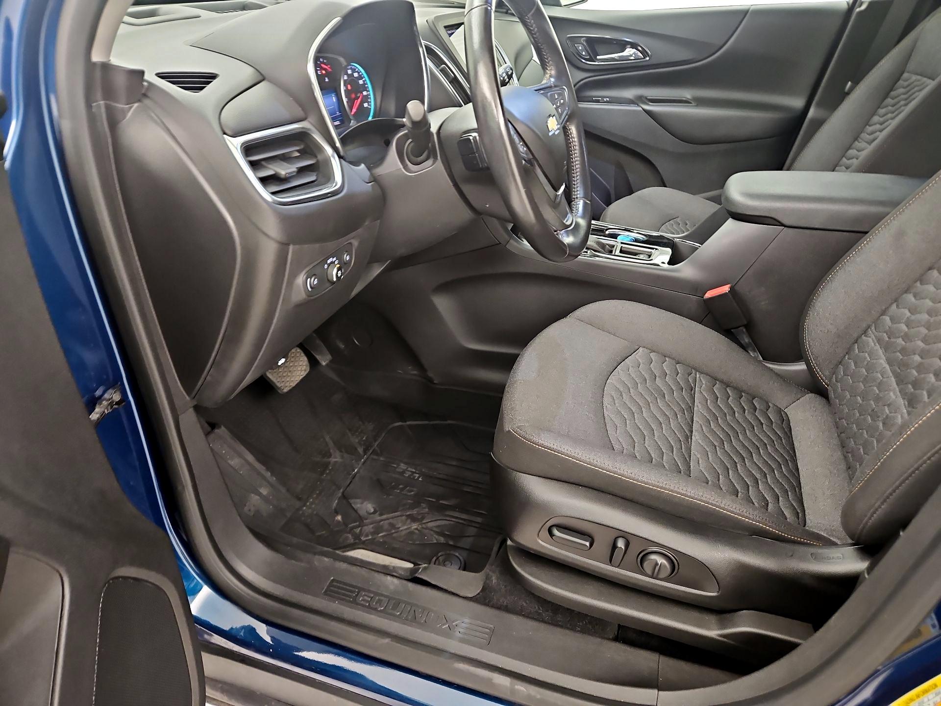 Thumbnail: 2021 Chevrolet Equinox - 11