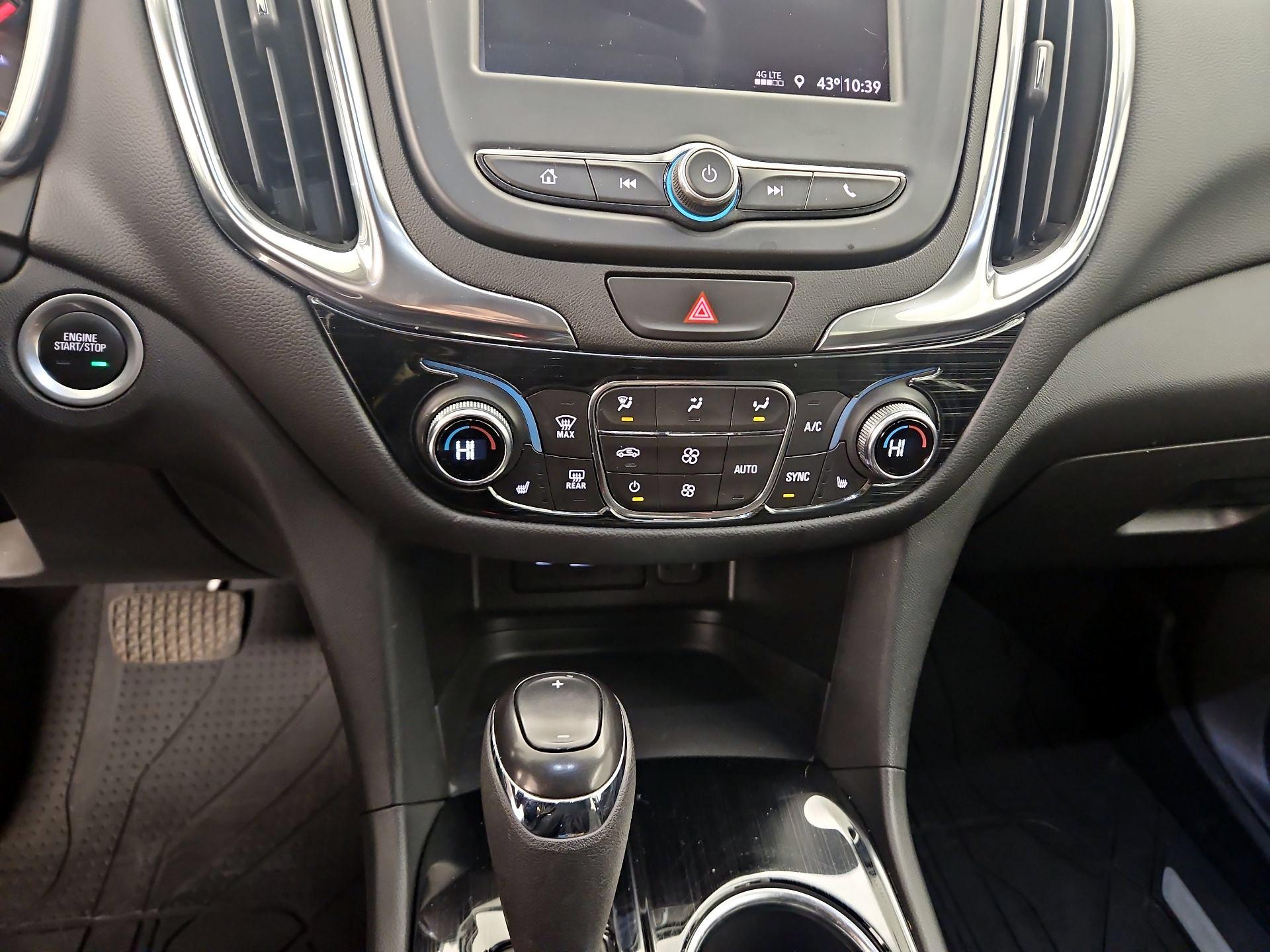 Thumbnail: 2021 Chevrolet Equinox - 16