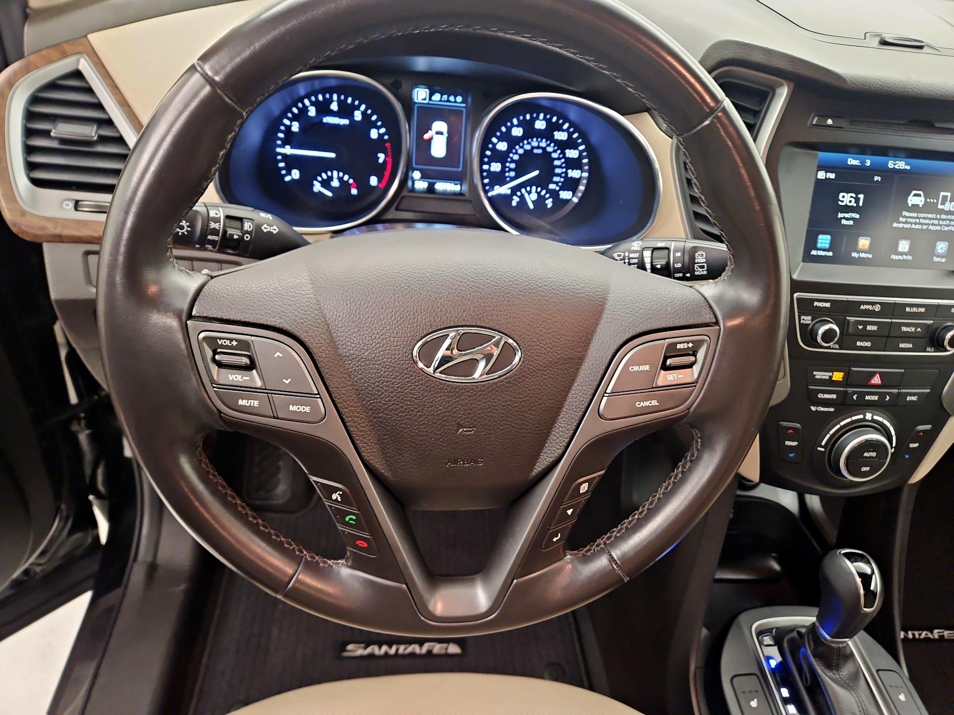 Thumbnail: 2018 Hyundai Santa Fe - 10