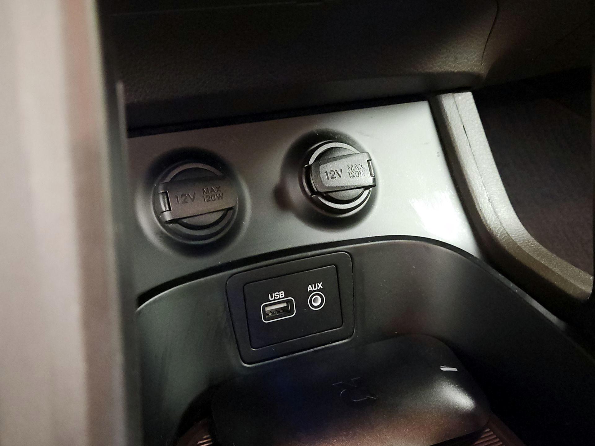 Thumbnail: 2018 Hyundai Santa Fe - 18