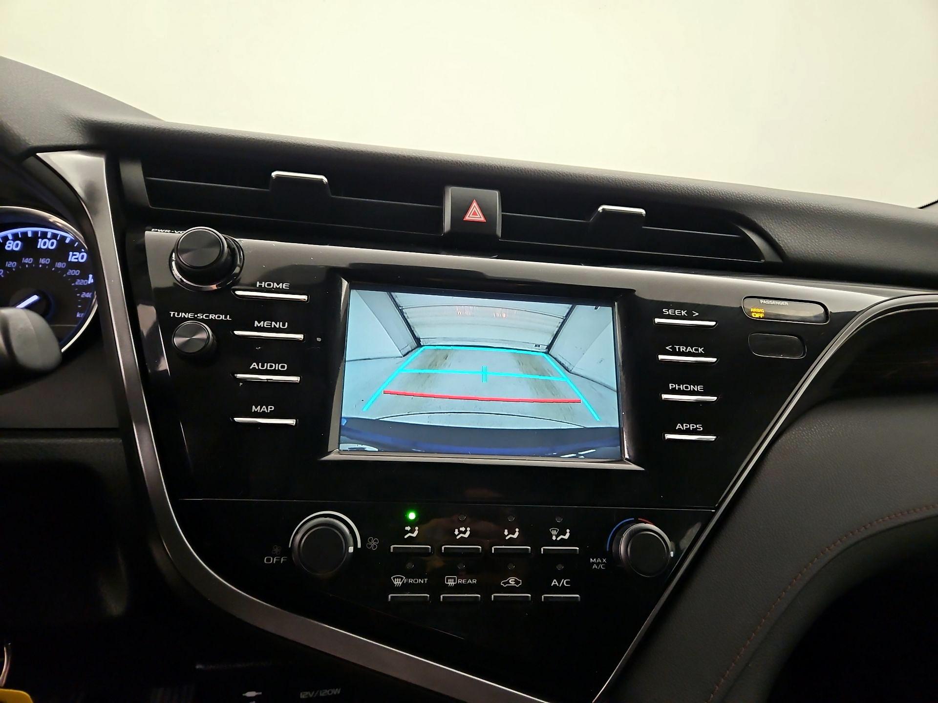 Thumbnail: 2019 Toyota Camry - 14