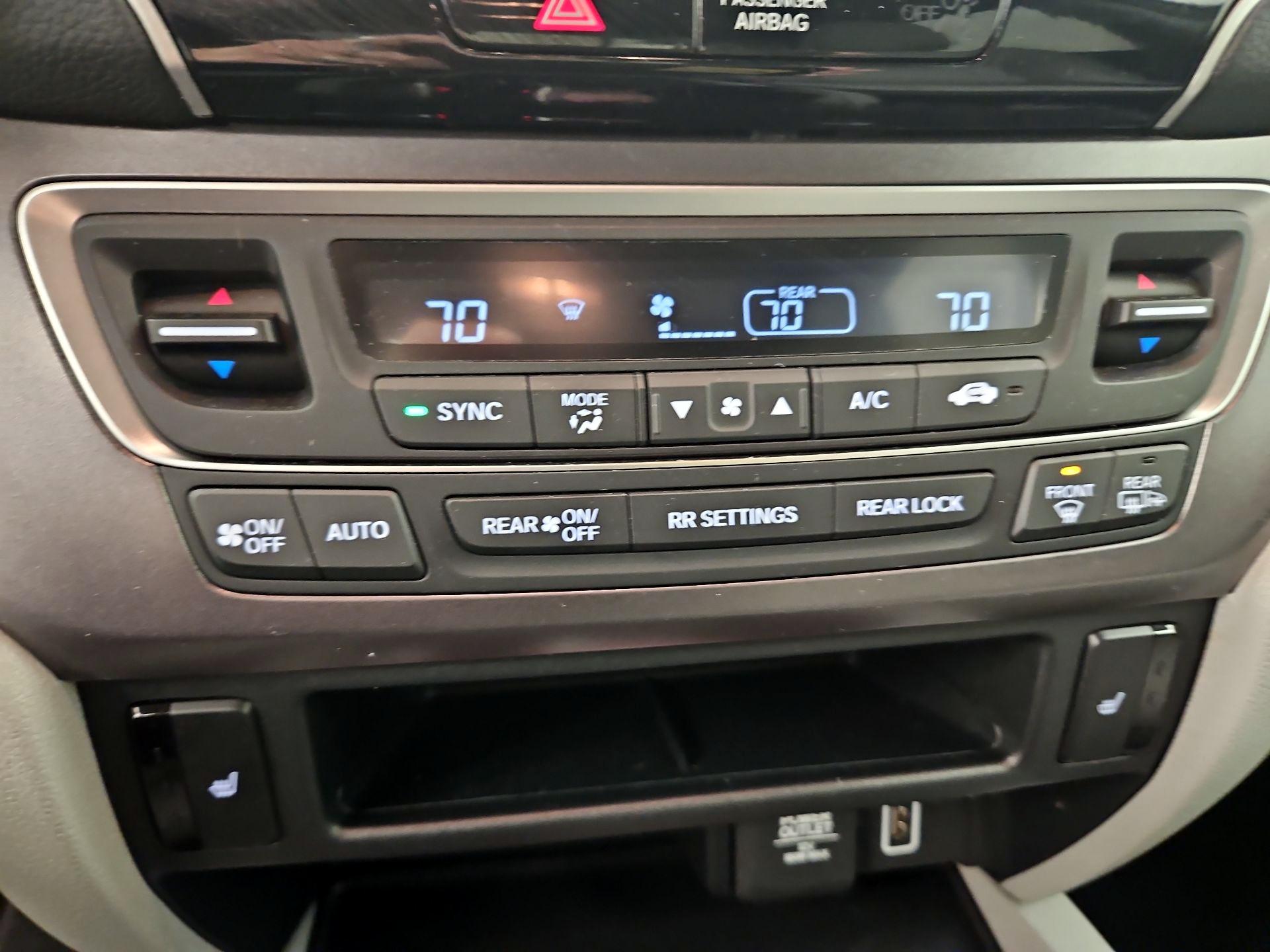 Thumbnail: 2021 Honda Pilot - 16