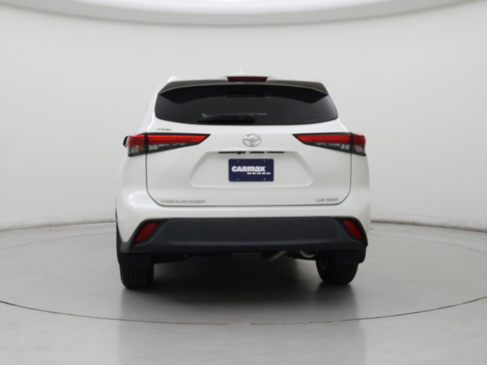 2021 Toyota Highlander LE - Photo 7