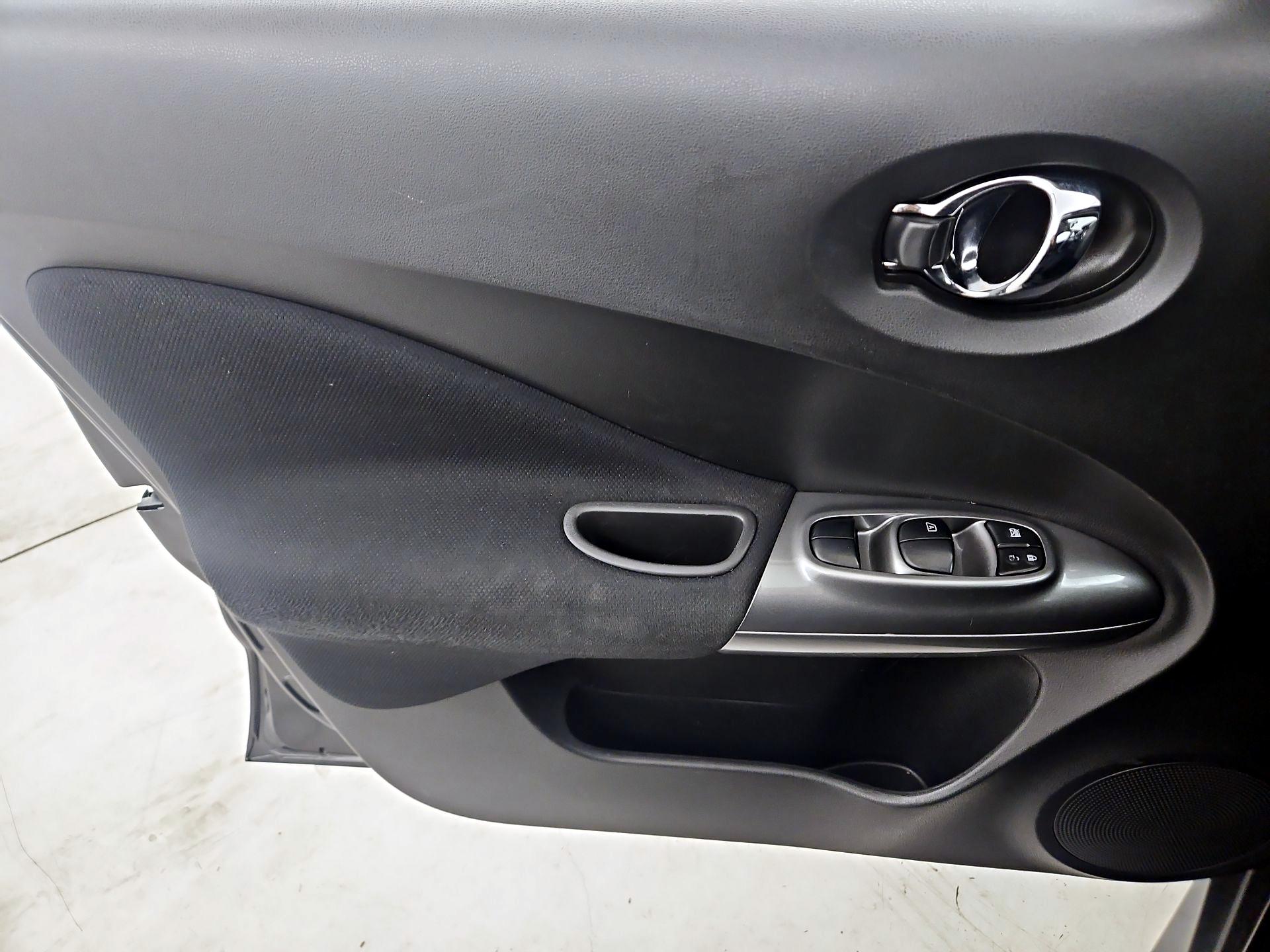 Thumbnail: 2015 Nissan Juke - 12