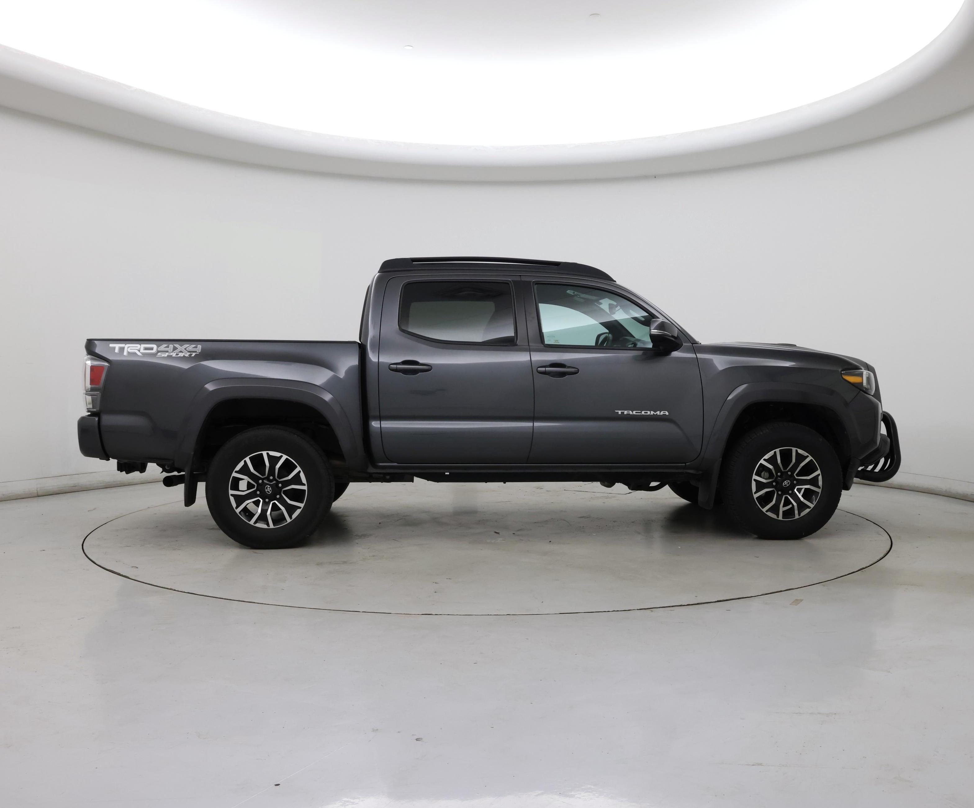 Thumbnail: 2021 Toyota Tacoma - 7