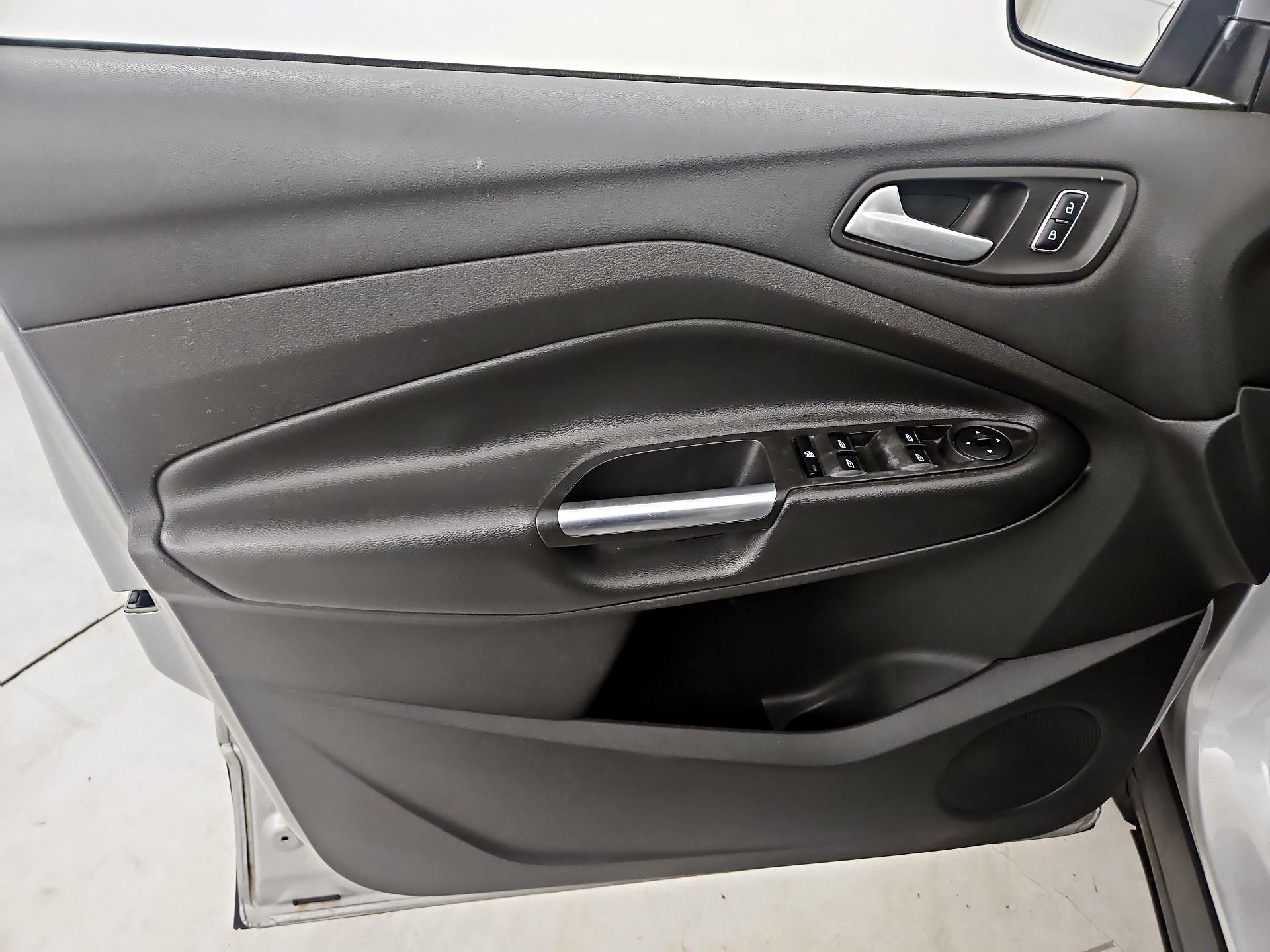 Thumbnail: 2015 Ford Escape - 12