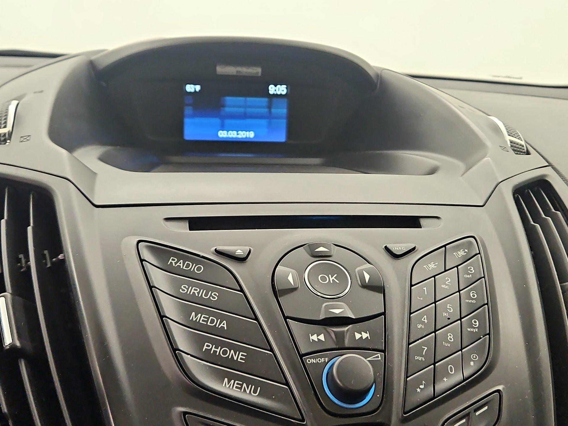 Thumbnail: 2015 Ford Escape - 15