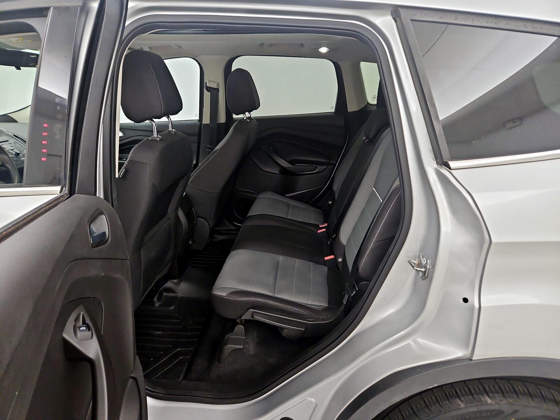 Thumbnail: 2015 Ford Escape - 20