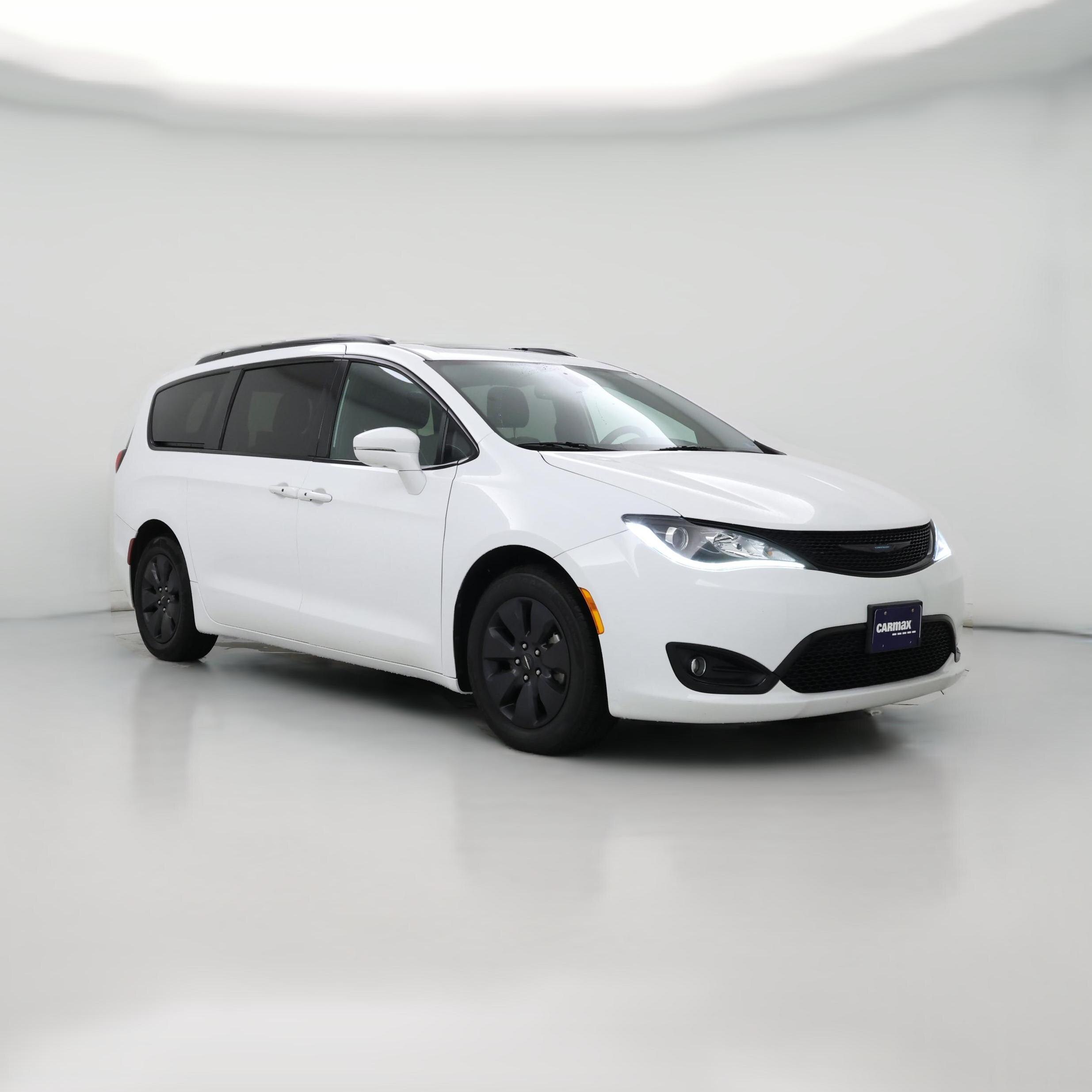 Thumbnail: 2020 Chrysler Pacifica - 1