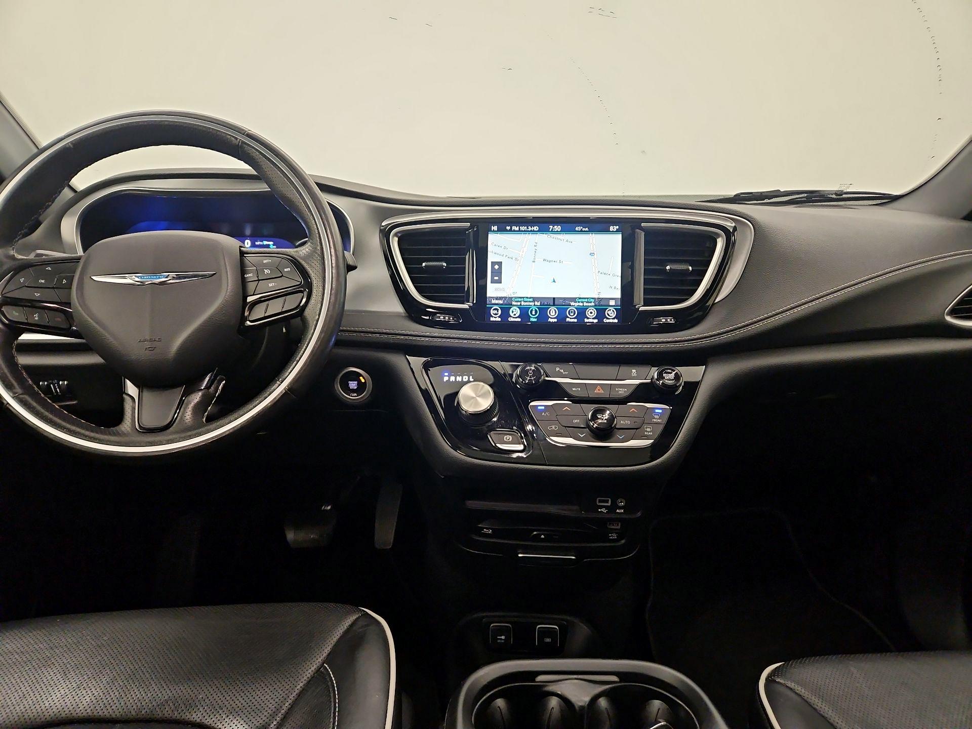 Thumbnail: 2020 Chrysler Pacifica - 9