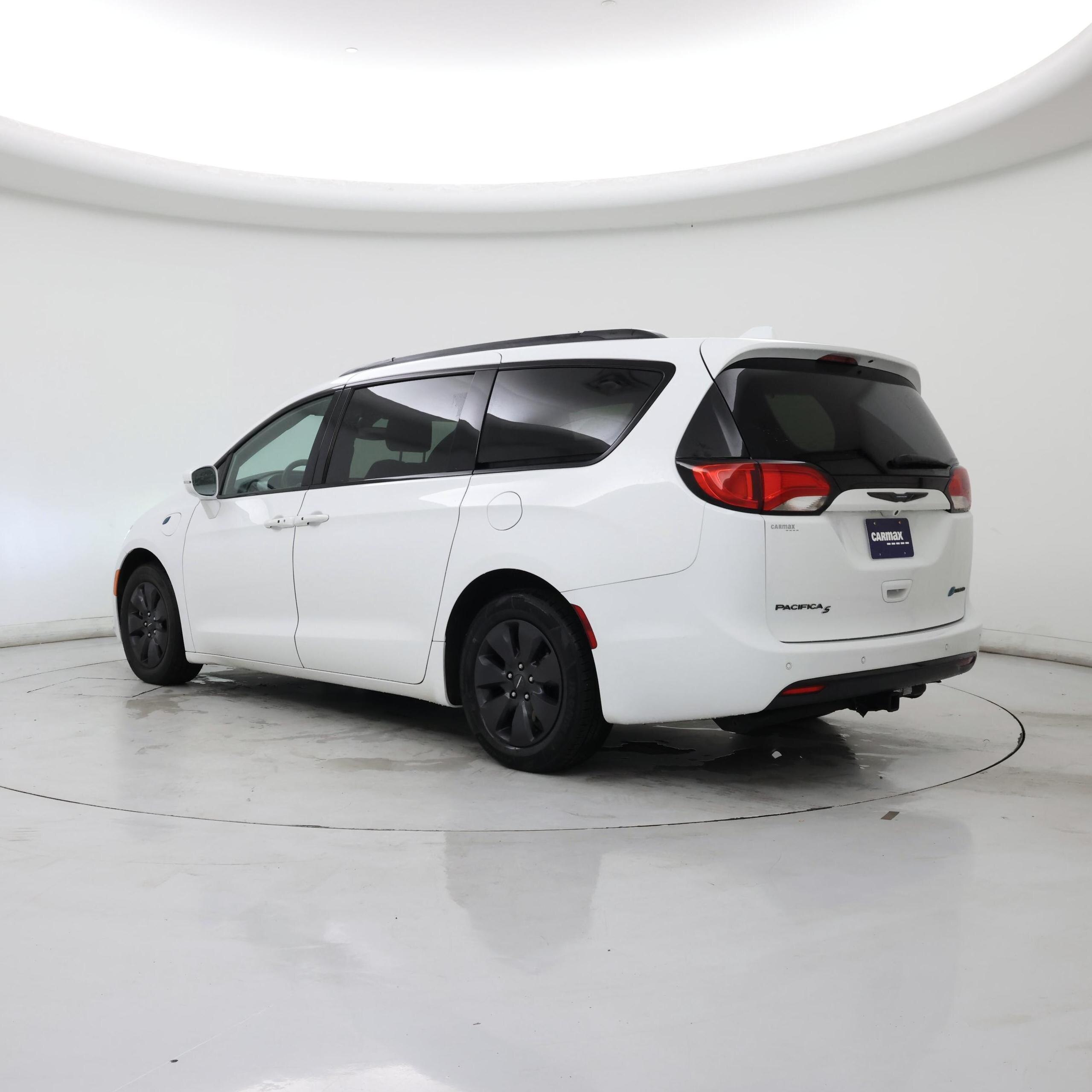 Thumbnail: 2020 Chrysler Pacifica - 2