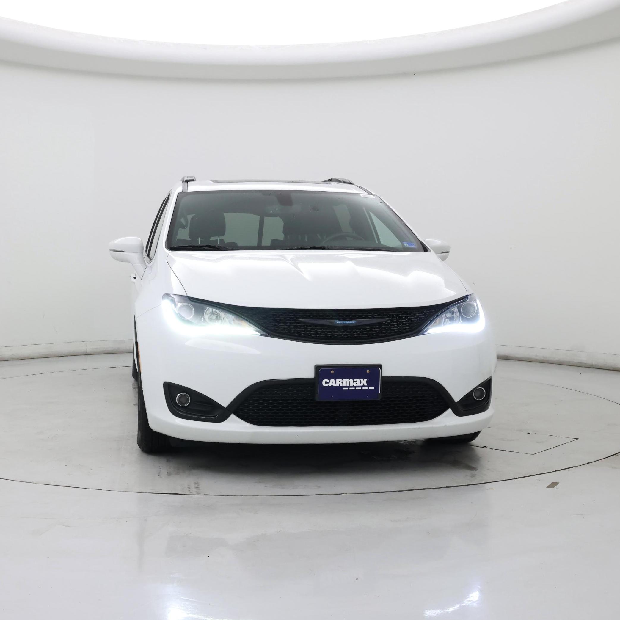 Thumbnail: 2020 Chrysler Pacifica - 5