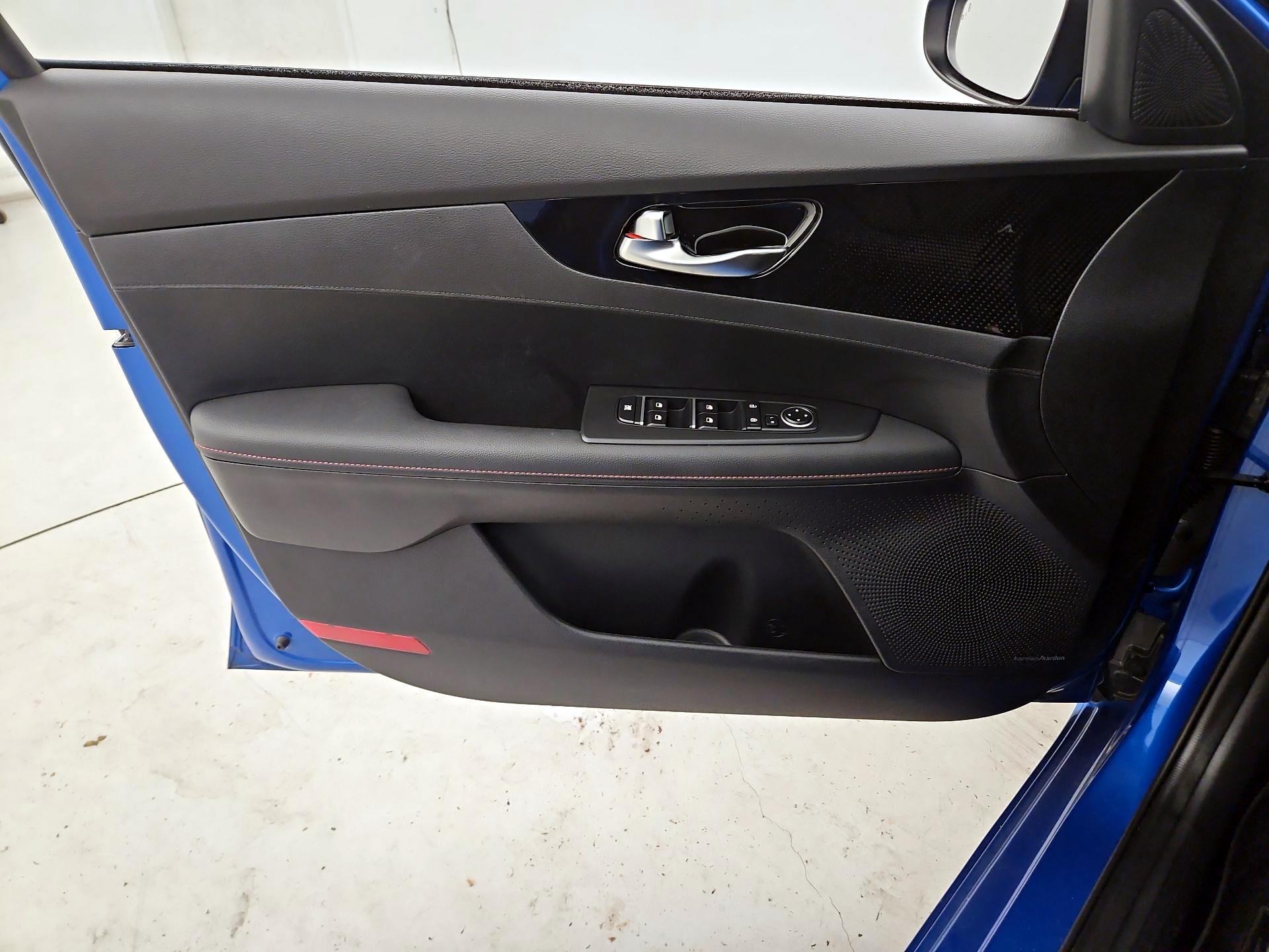 Thumbnail: 2024 Kia Forte - 12