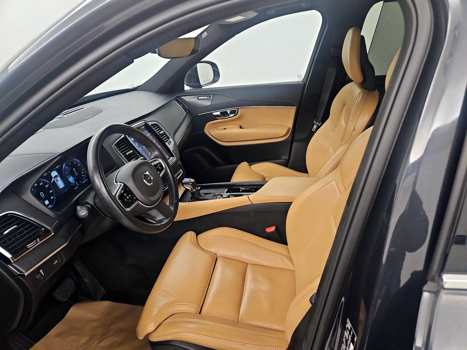 Thumbnail: 2022 Volvo XC90 - 11