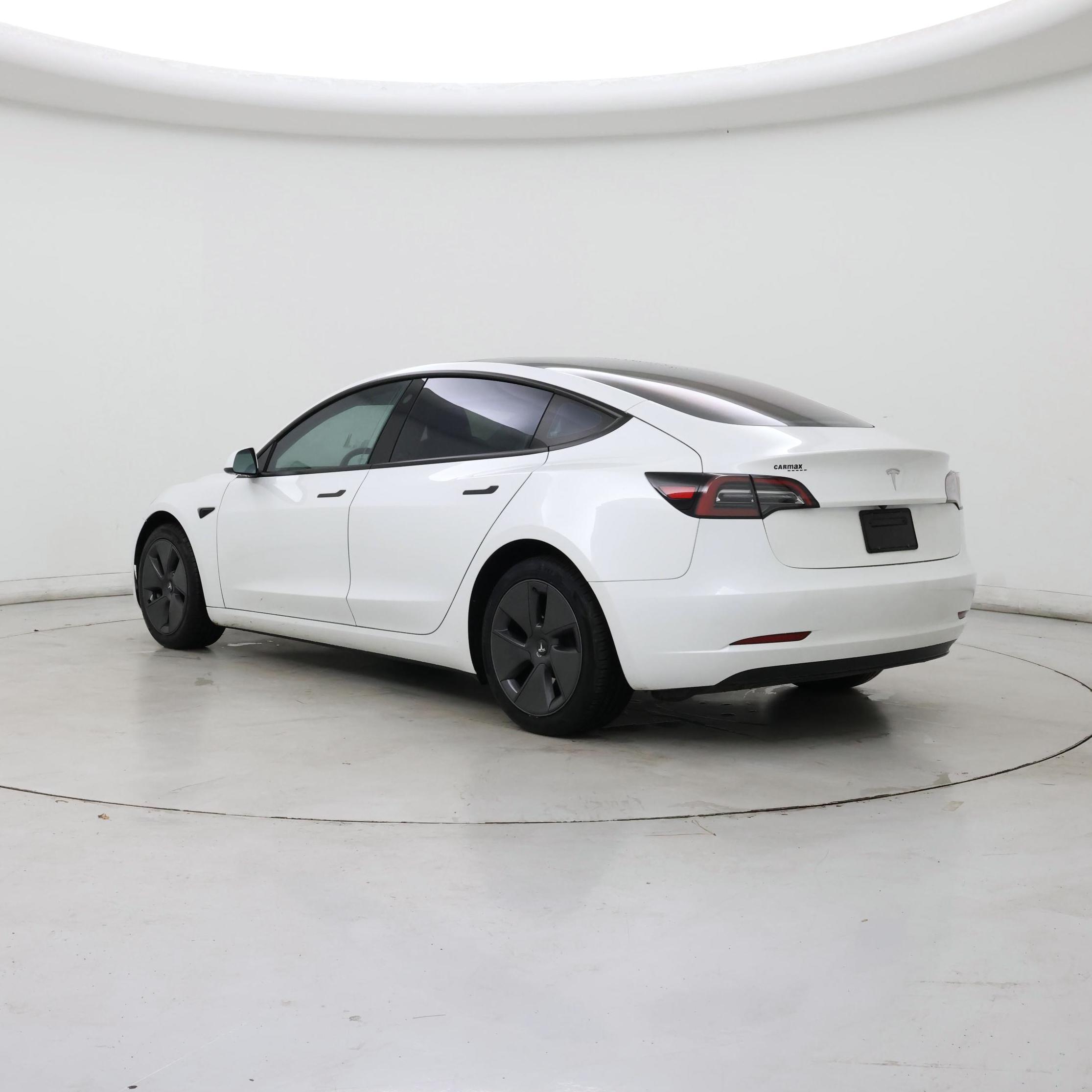 Thumbnail: 2023 Tesla Model 3 - 2