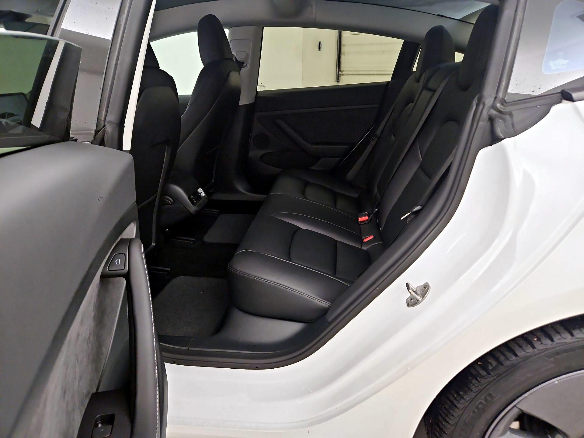 Thumbnail: 2023 Tesla Model 3 - 20