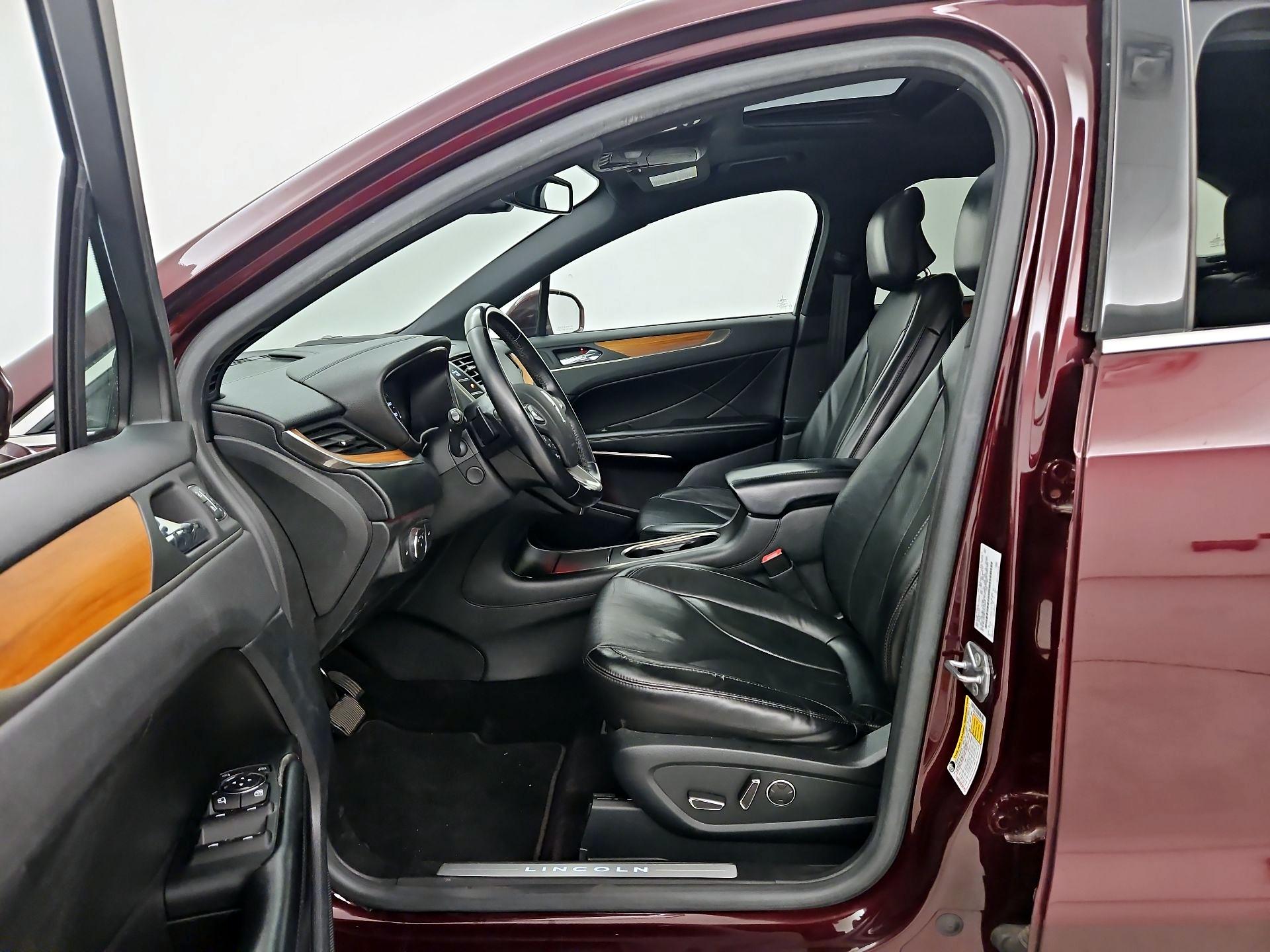 Thumbnail: 2018 Lincoln MKC - 11