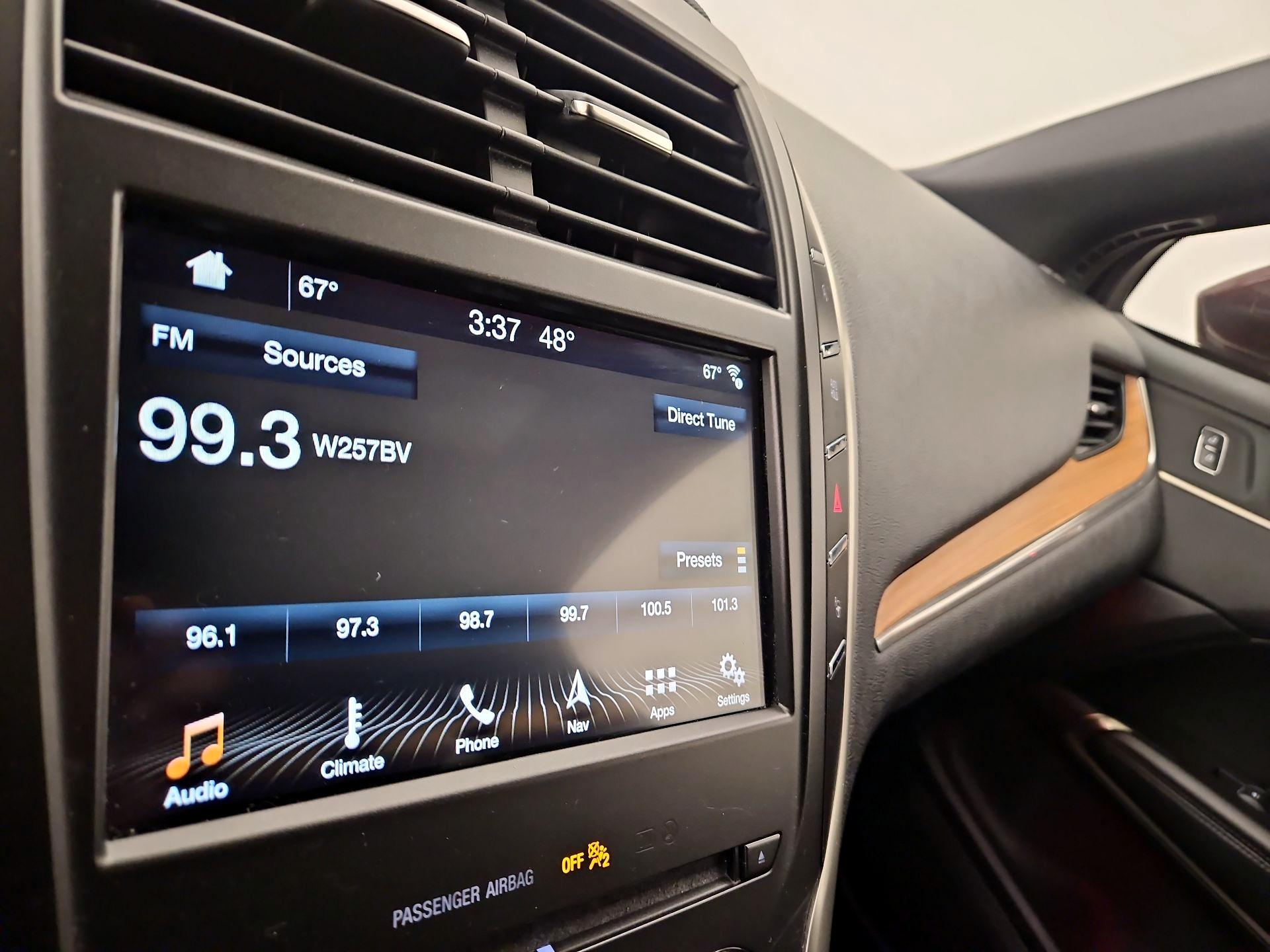 Thumbnail: 2018 Lincoln MKC - 16