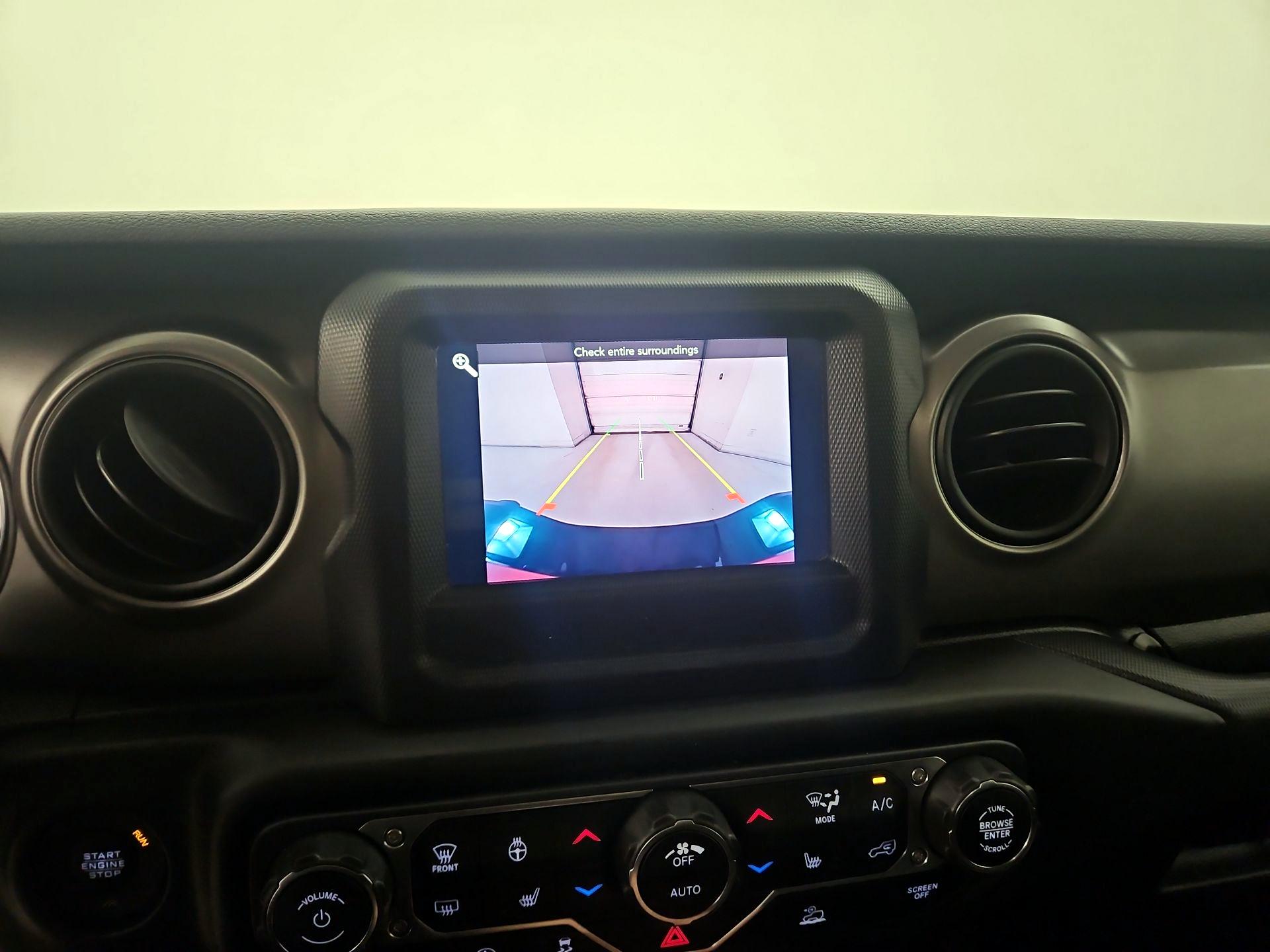 Thumbnail: 2020 Jeep Gladiator - 14