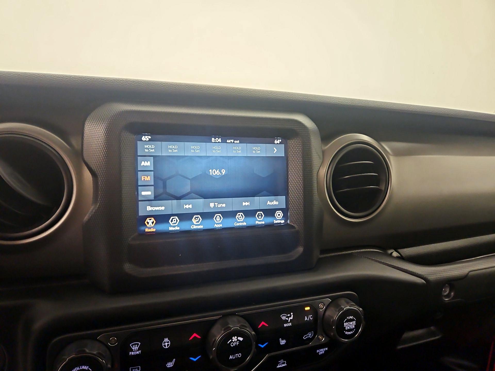 Thumbnail: 2020 Jeep Gladiator - 15