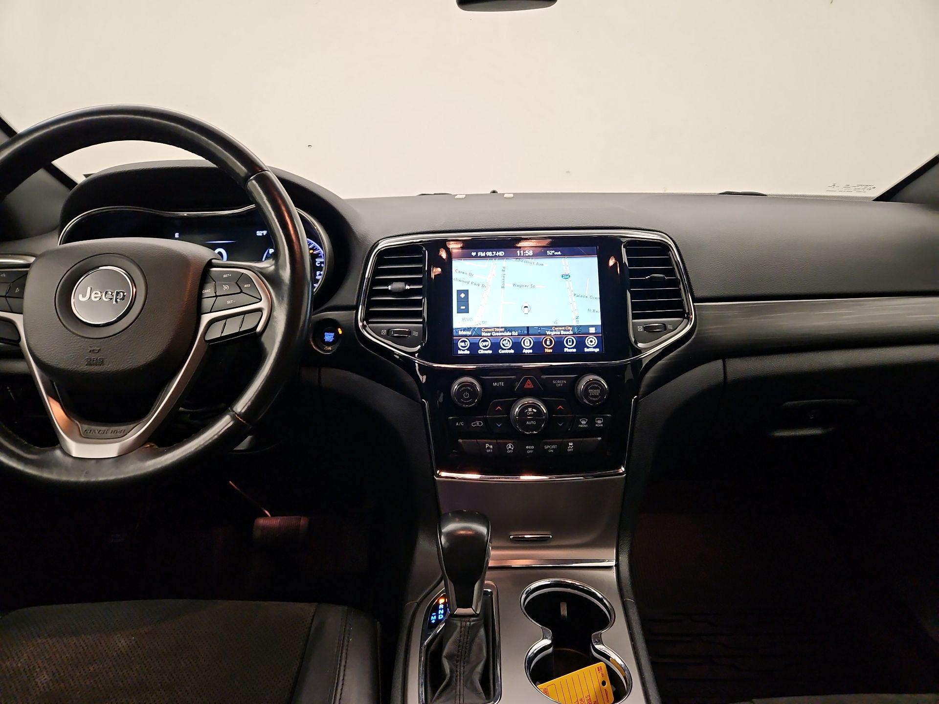 Thumbnail: 2022 Jeep Grand Cherokee - 9