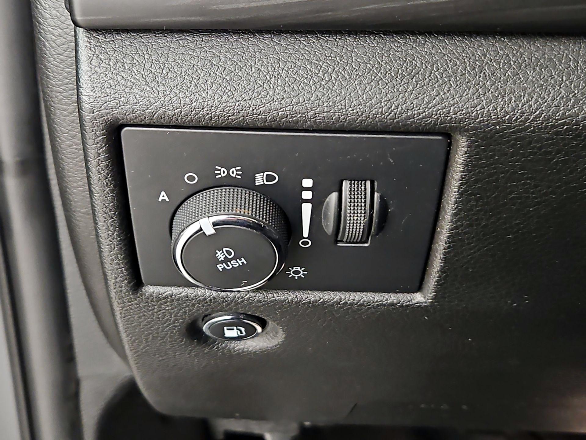 Thumbnail: 2022 Jeep Grand Cherokee - 13