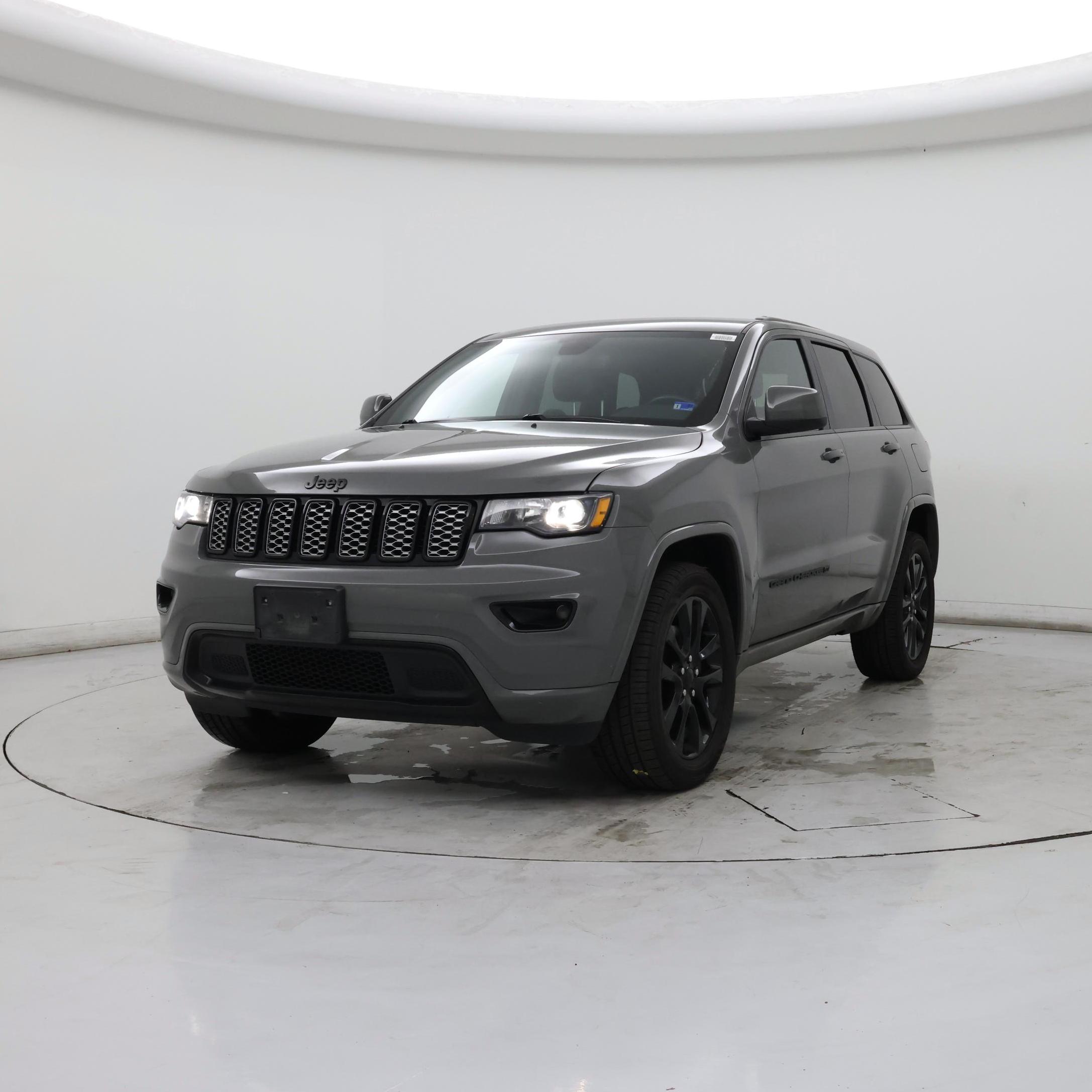 Thumbnail: 2022 Jeep Grand Cherokee - 4