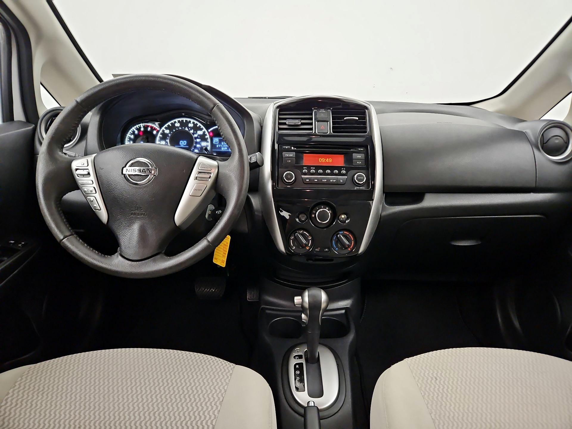 Thumbnail: 2015 Nissan Versa Note - 9