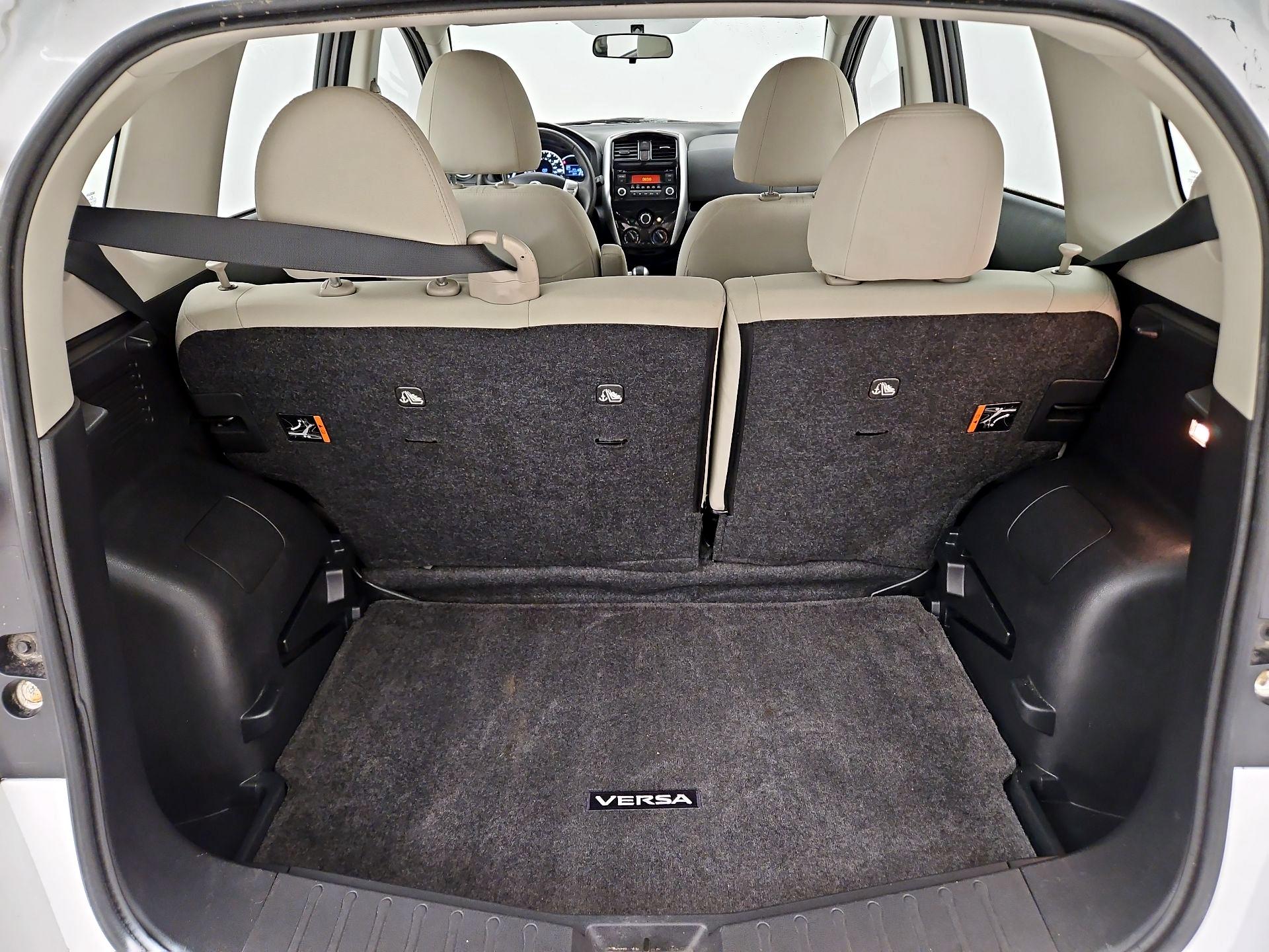 Thumbnail: 2015 Nissan Versa Note - 19